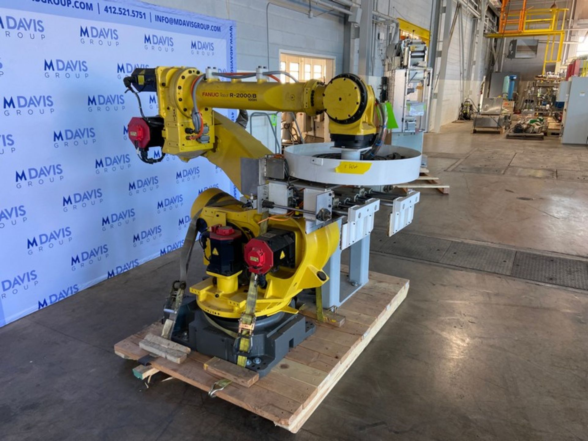 FANUC Robot, M/N R-2000iB 100H, with Controller, with "Grab" Attachment, with Controller & Control - Image 3 of 13