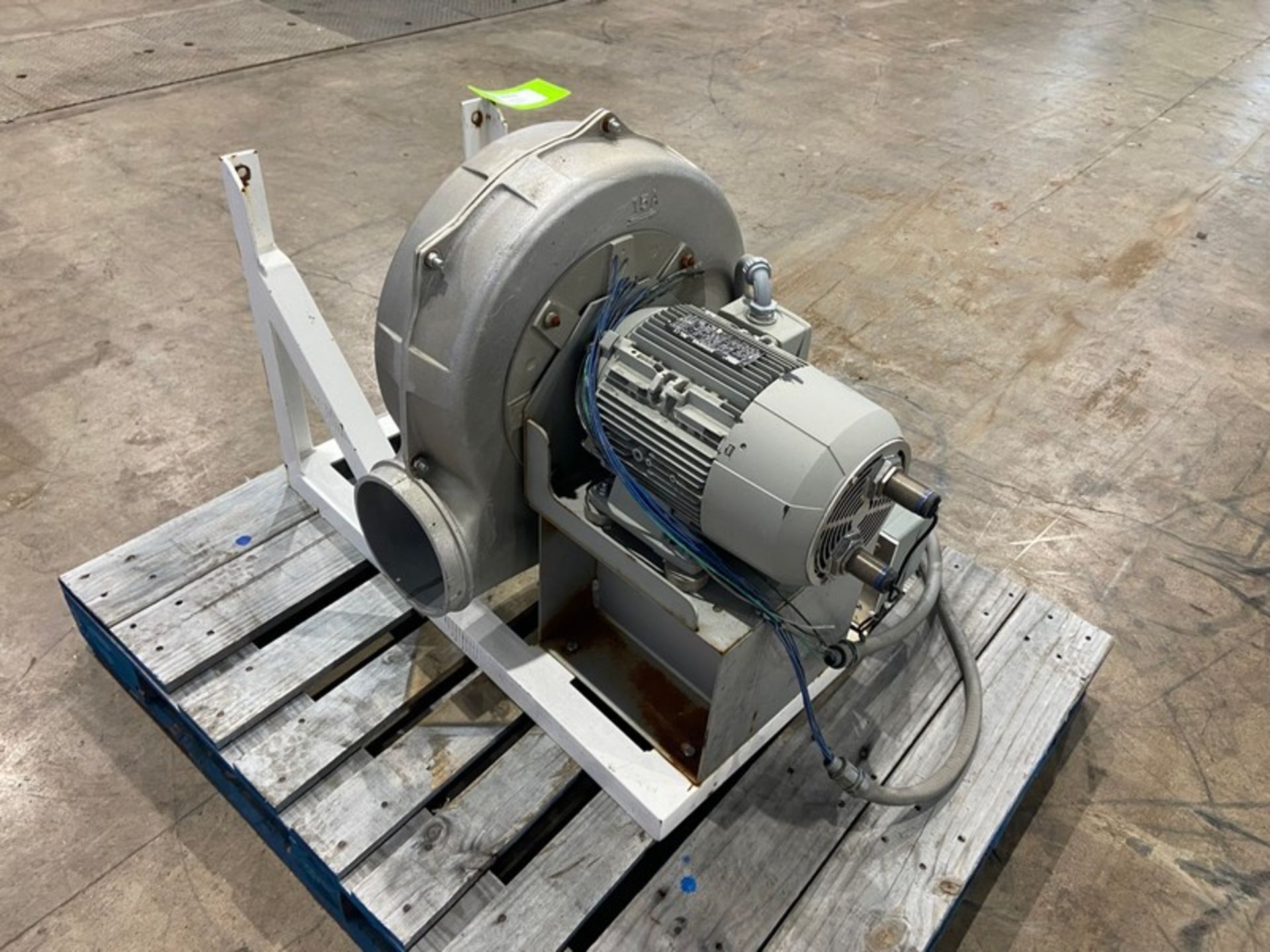 3 hp Blower,with Siemens 1760/1465 RPM Motor, 208-230/460 Volts, 3 Phase, Mounted on Mild Steel - Image 5 of 7