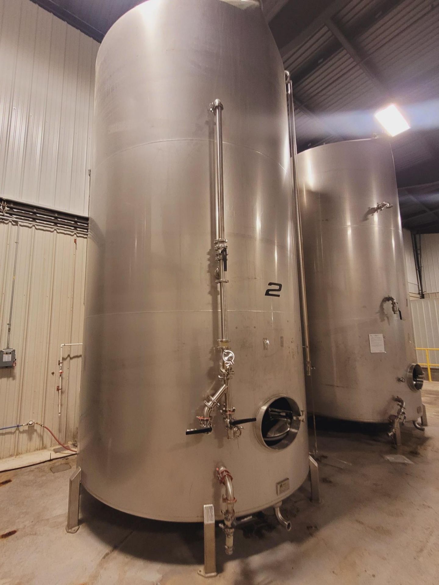 Vance Metals 6100 gallon capacity vertical type 304 stainless steel single wall storage tank. - Image 3 of 3
