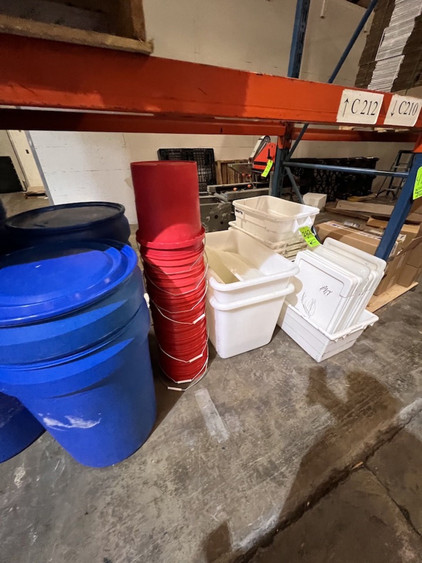 ASSORTED SANITARY BARRELS, BUCKETS AND TOTES (LOADING FEE:  $25.00 USD) (LOADING WILL BE CONDUCTED - Image 3 of 5