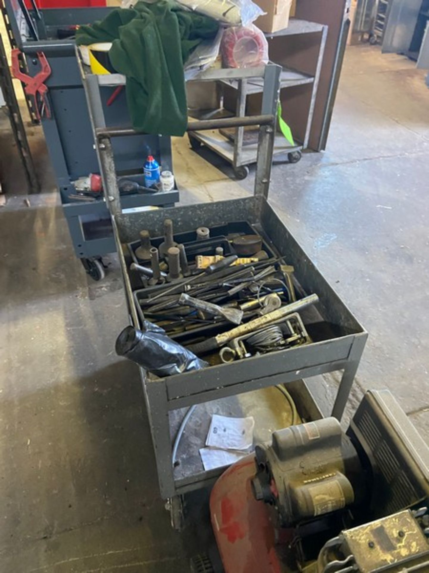 PORTABLE CART WITH ASSORTED TOOLING (LOCATED IN CALLERY, PA) - Image 3 of 4