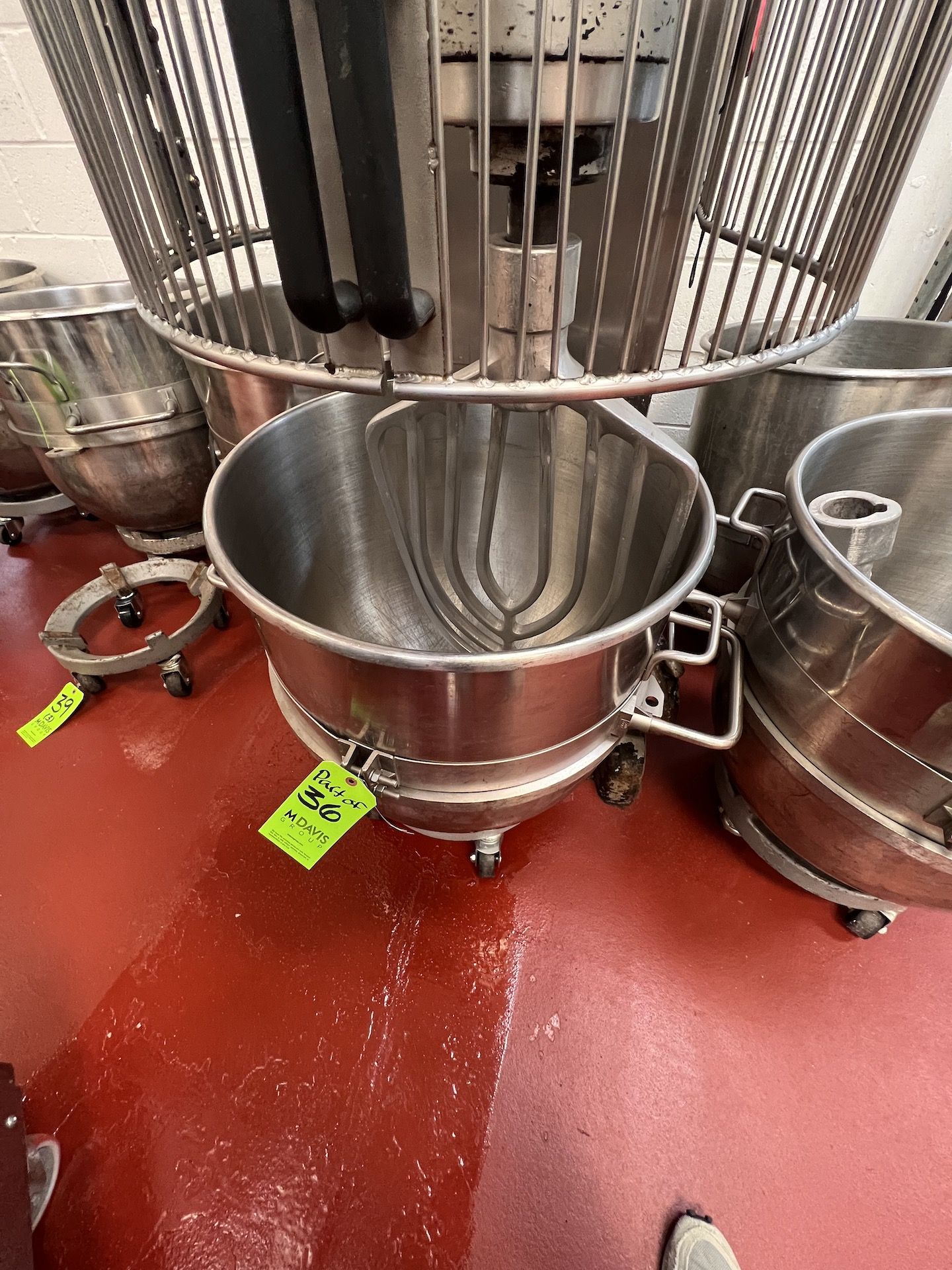 HOBART MIXER, MODEL Q1401, S/N 11-340-0, 140 QUART, WITH BEATER ATTACHMENT, MIXING BOWL AND DOLLY - Image 5 of 8