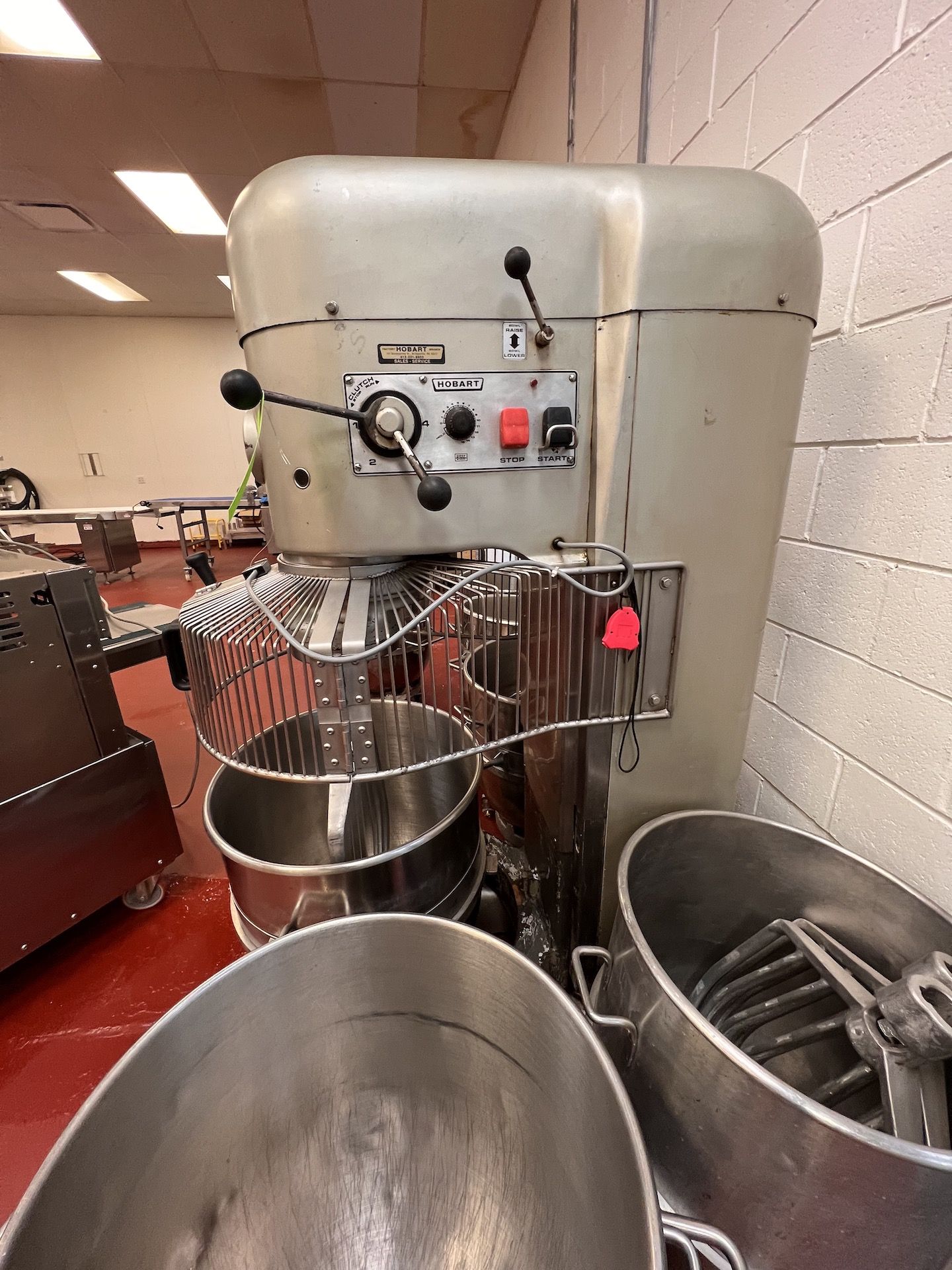 HOBART MIXER, MODEL Q1401, S/N 11-340-0, 140 QUART, WITH BEATER ATTACHMENT, MIXING BOWL AND DOLLY - Image 2 of 8