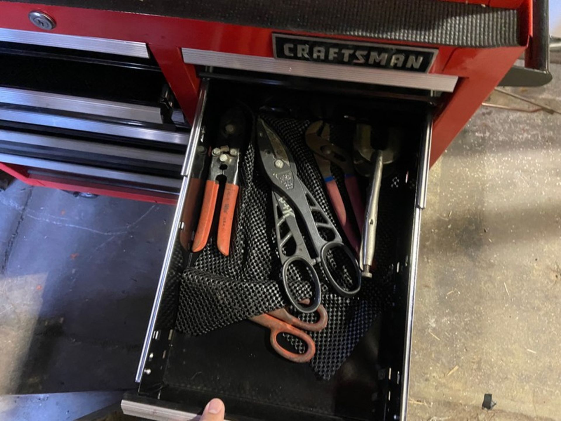CRAFTSMAN PORTABLE TOOLBOX WITH CONTENTS, INCLUES MONKEY WRENCHES, WRENCHES, SCREW DRIVERS, & OTHER - Image 13 of 15