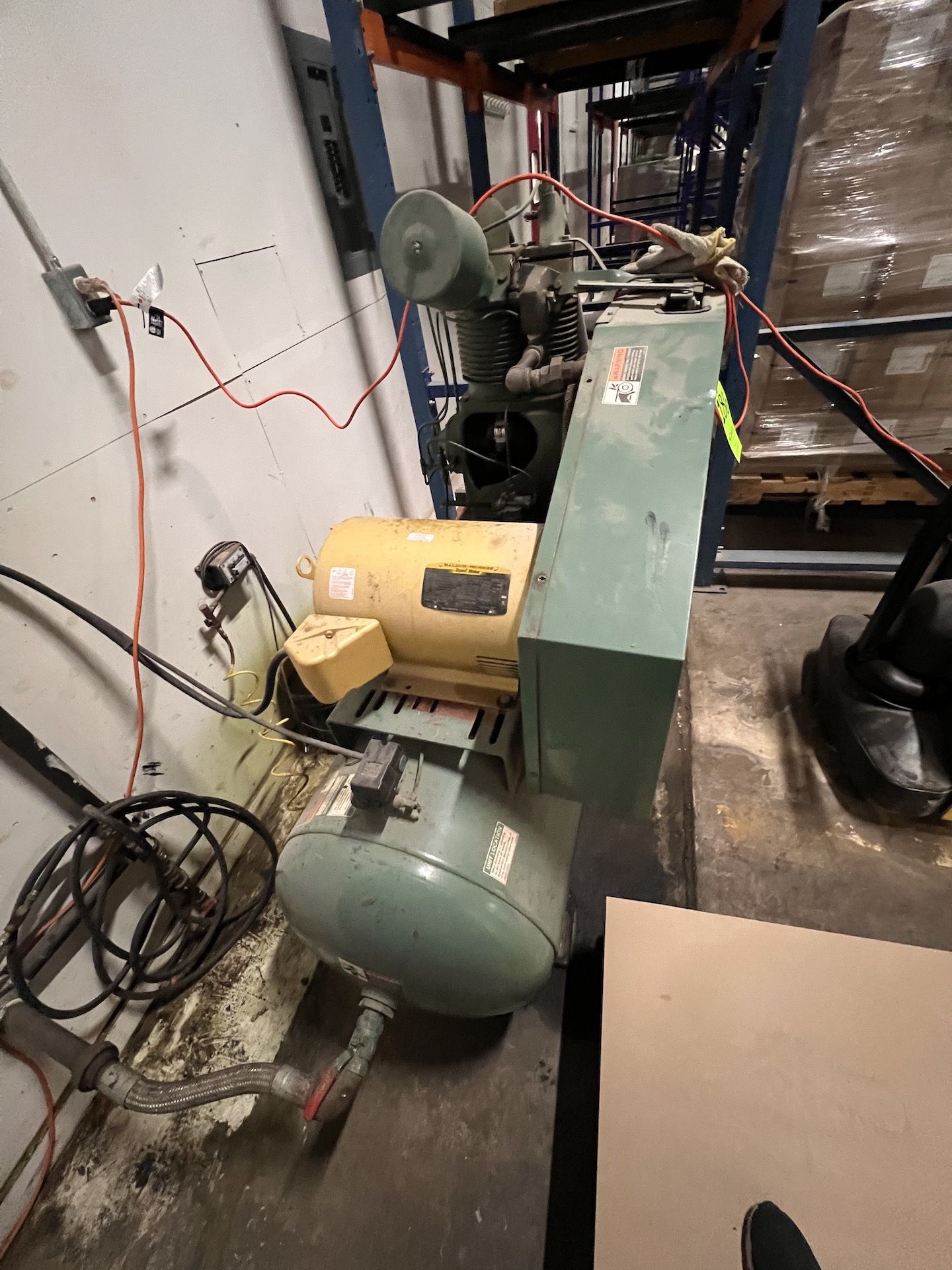 CHAMPION AIR COMPRESSOR, MODEL HR 5-1 (NOT CURRENTLY OPERATIONAL / NOT WORKING) - Image 5 of 13