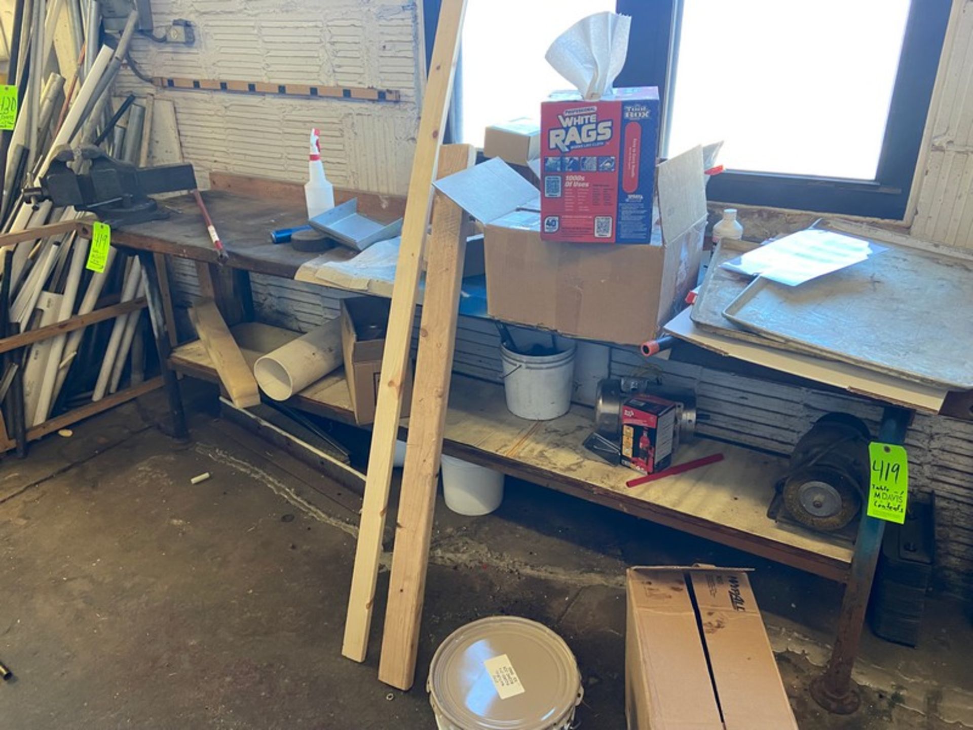 WOODEN SHOP TABLE WITH VICE, WITH BOTTOM SHELF & CONTENTS (LOCATED IN CALLERY, PA) - Image 2 of 4