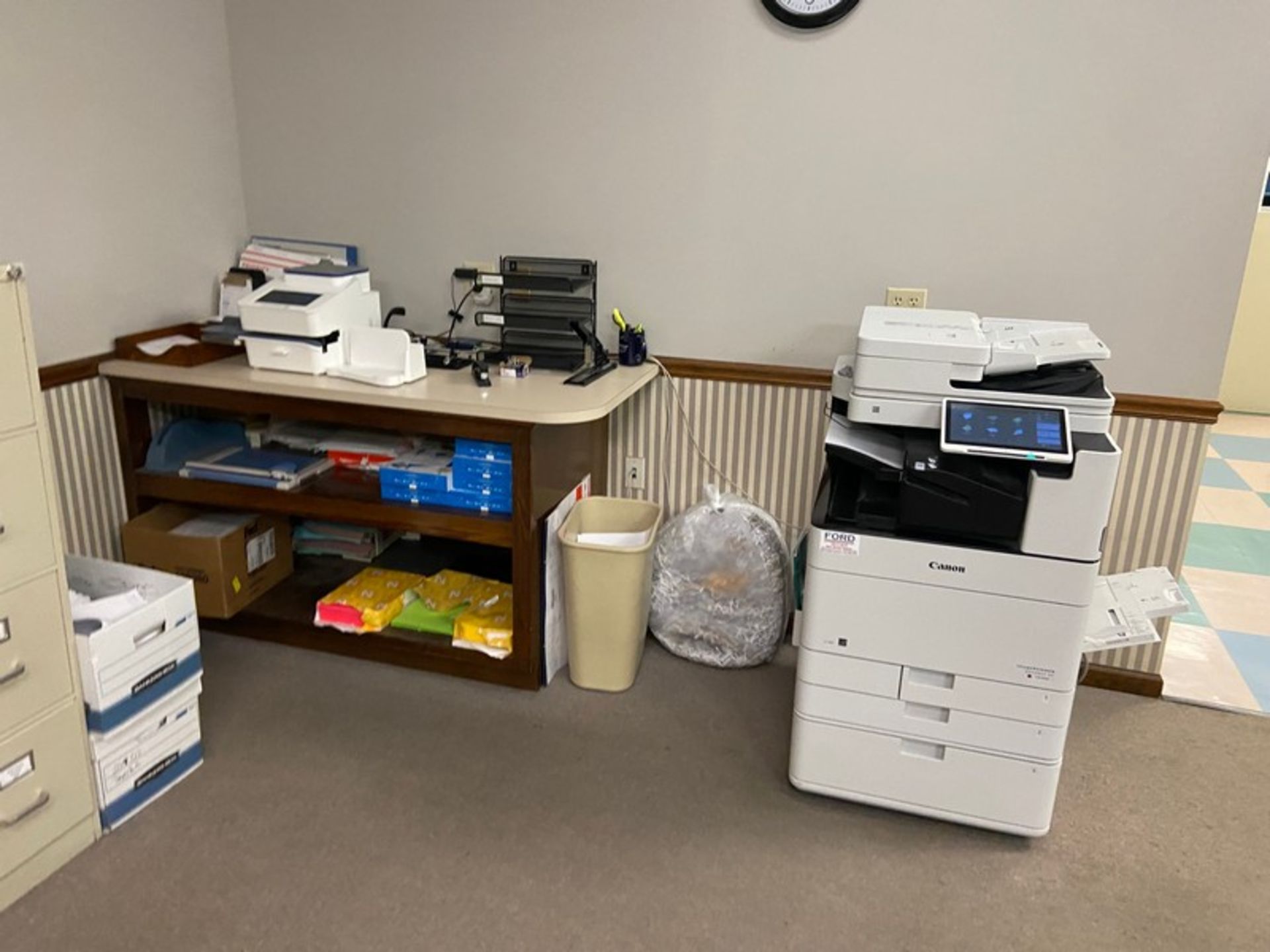 CONTENTS OF MIDDLE OFFICE AREA, INCLUDES FILING CABINETS, DESKS, CHAIRS, & OTHER PRESENT CONTENTS ( - Image 3 of 4