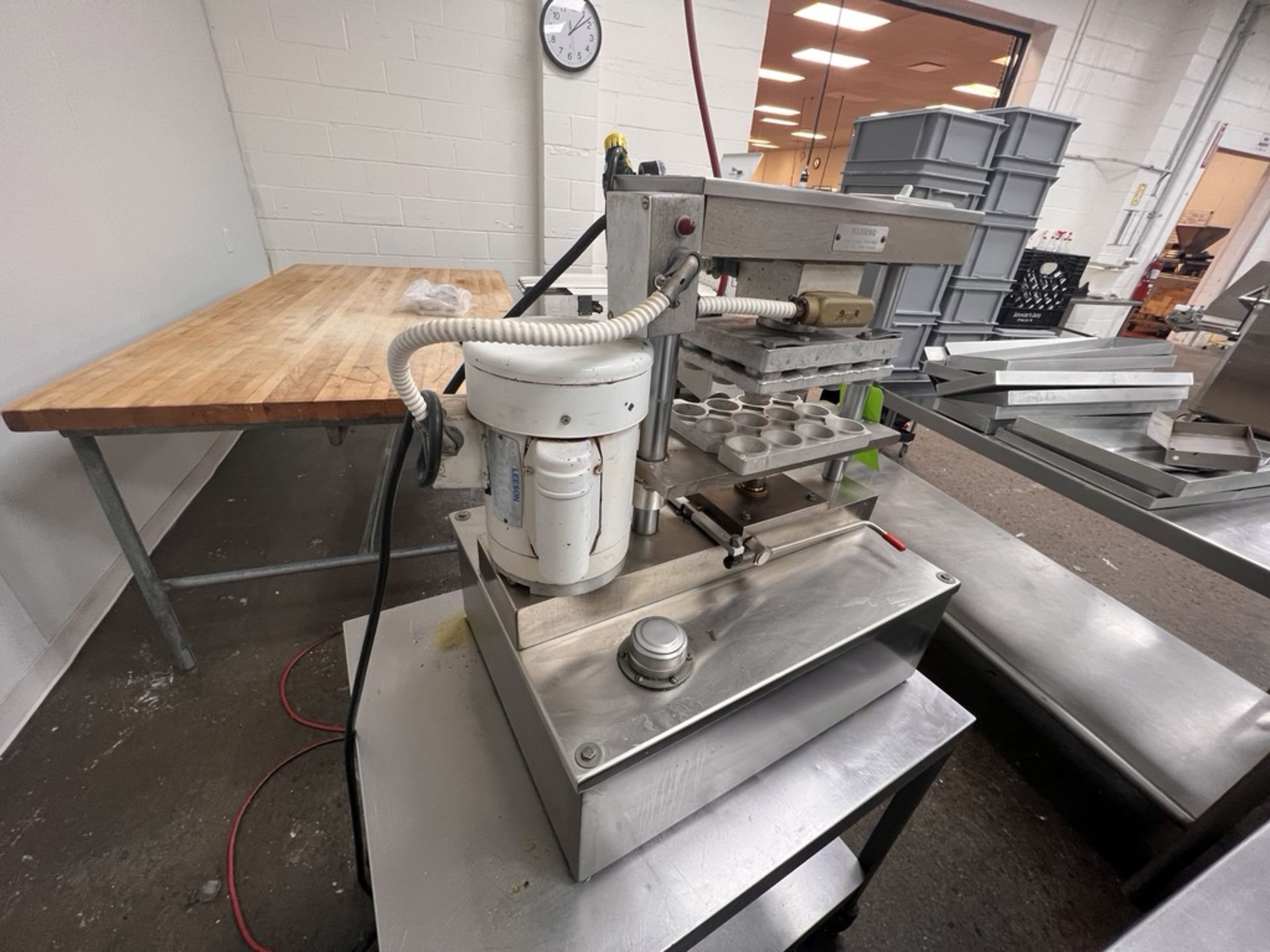 COMTEC 12-STATION PIE / PASTRY / TART PRESS, MODEL 1100, S/N H-3491, 700 CRUSTS PER HOUR, CAPACITIES - Image 4 of 16