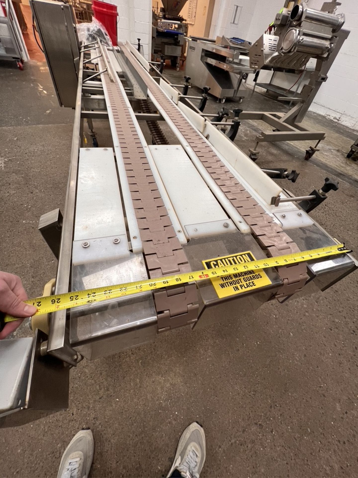 WRABACON PORTABLE S/S CONVEYOR, (2) APPROX. 3 IN. BELTS, CONTROL PANEL WITH ALLEN BRADLEY MICROLOGIX - Bild 3 aus 19