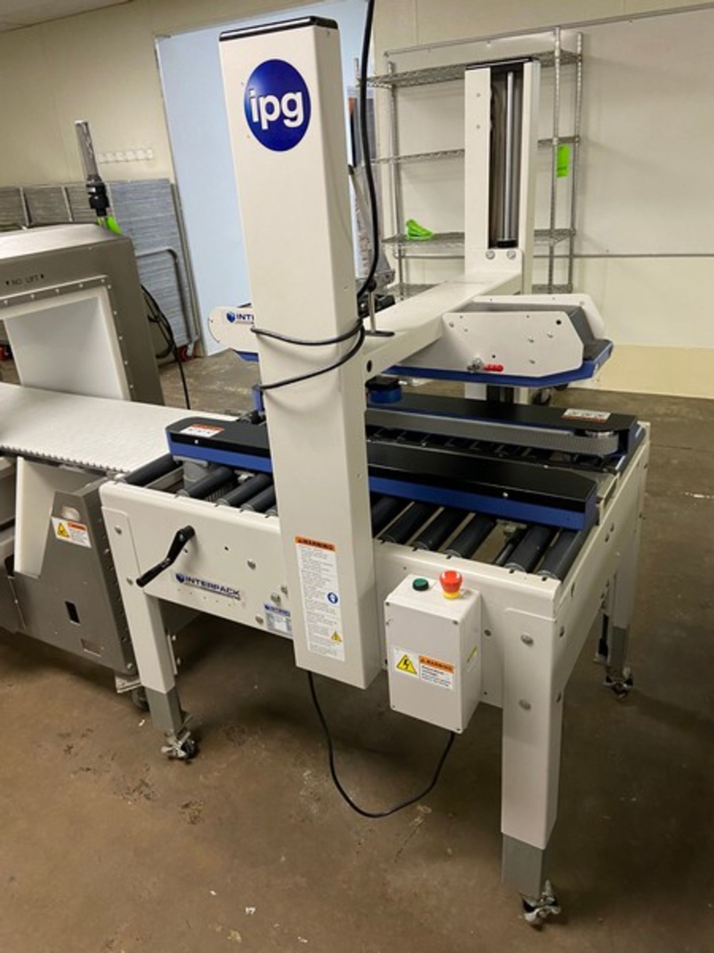 INTERPACK TOP CASE SEALER, M/N USA2024-SB, 115 VOLTS, 1 PHASE, MOUNTED ON PORTABLE FRAME (LOCATED IN - Image 6 of 6