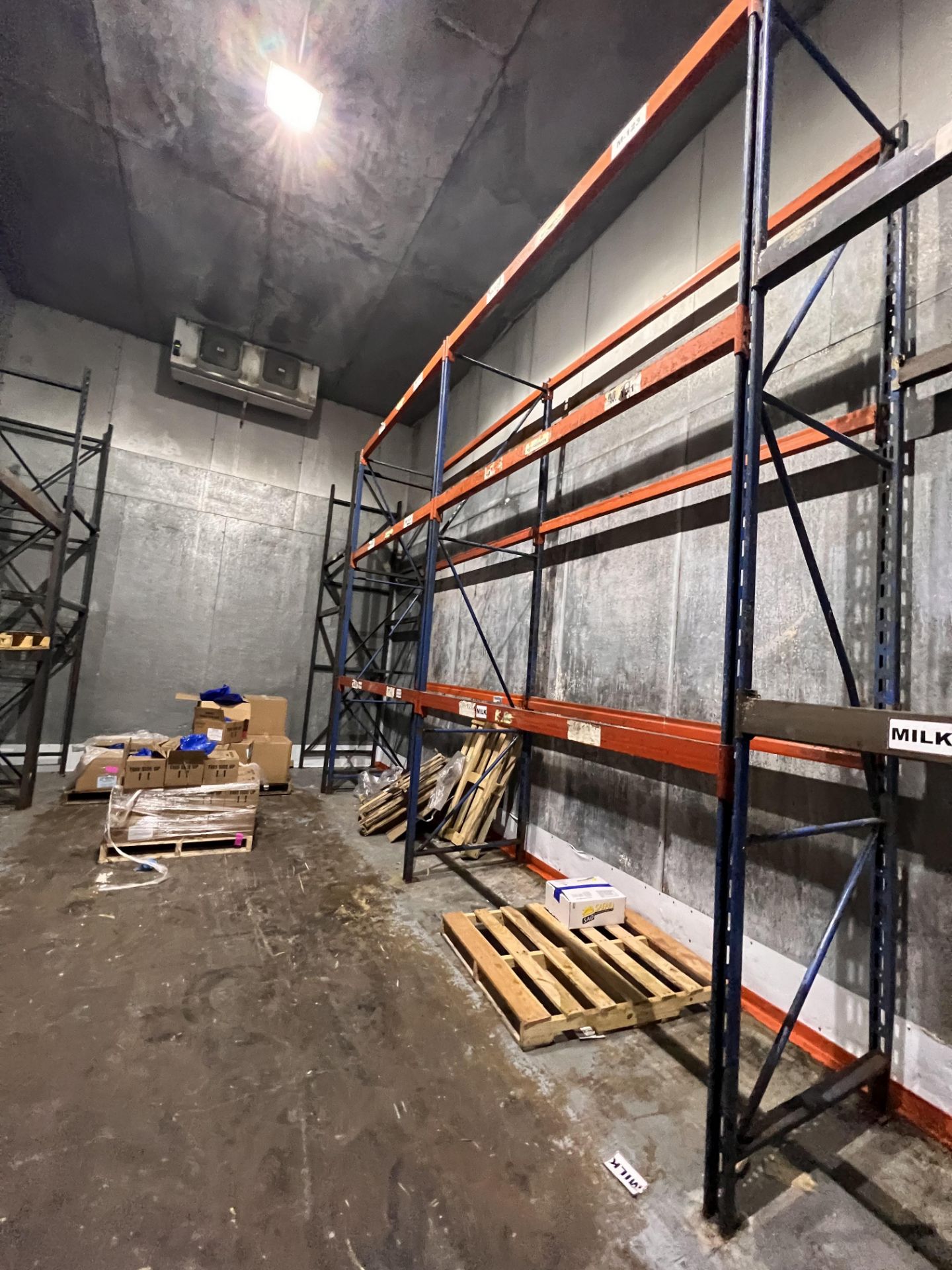 8-SECTIONS OF PALLET RACKING IN COOLER - Image 4 of 6