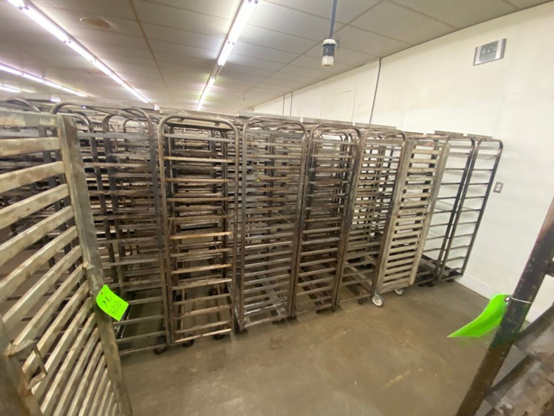 (8) PORTABLE BAKING PAN RACKS, WITH TOP MOUNTED OVEN RAIL, MOUNTED ON CASTERS (LOCATED IN HERMITAGE, - Bild 3 aus 3