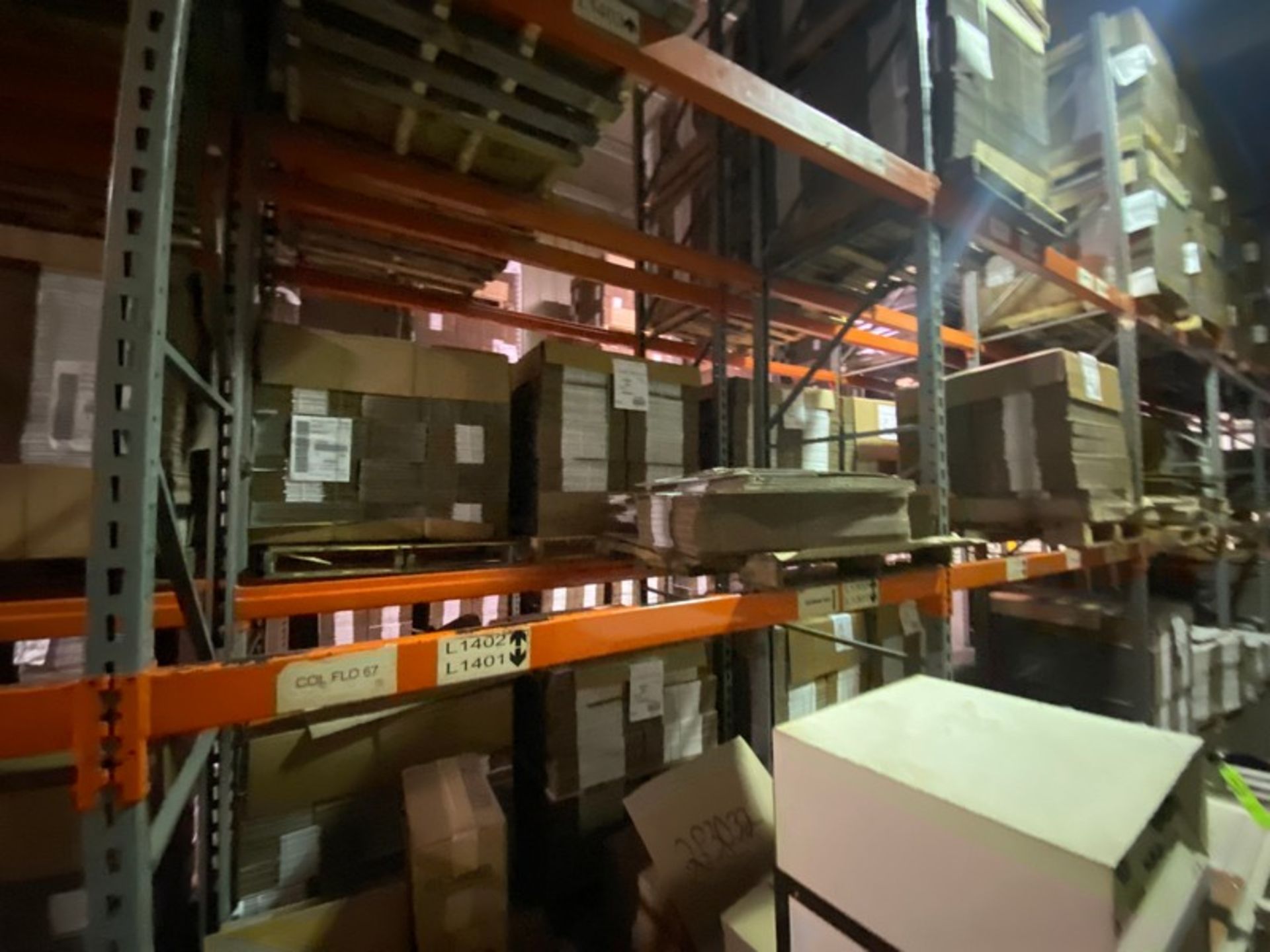 LOT OF ASSORTED CORRIGATED, CONTENTS OF MIDDLE SHELF OF PALLET RACKING (LOCATED IN HERMITAGE, PA) - Image 4 of 8