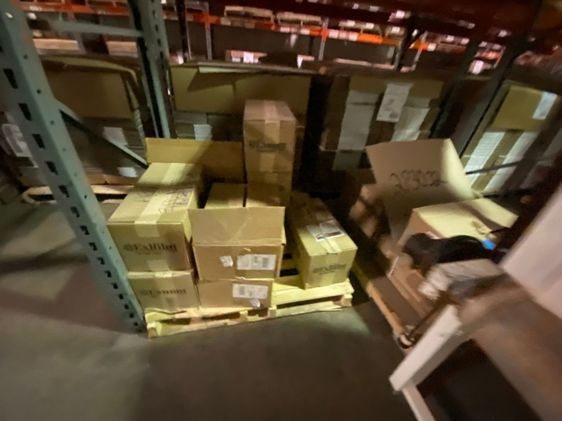 LOT OF ASSORTED CORRIGATED, CONTENTS OF BOTTOM SHELF OF PALLET RACKING (LOCATED IN HERMITAGE, PA) - Image 5 of 6