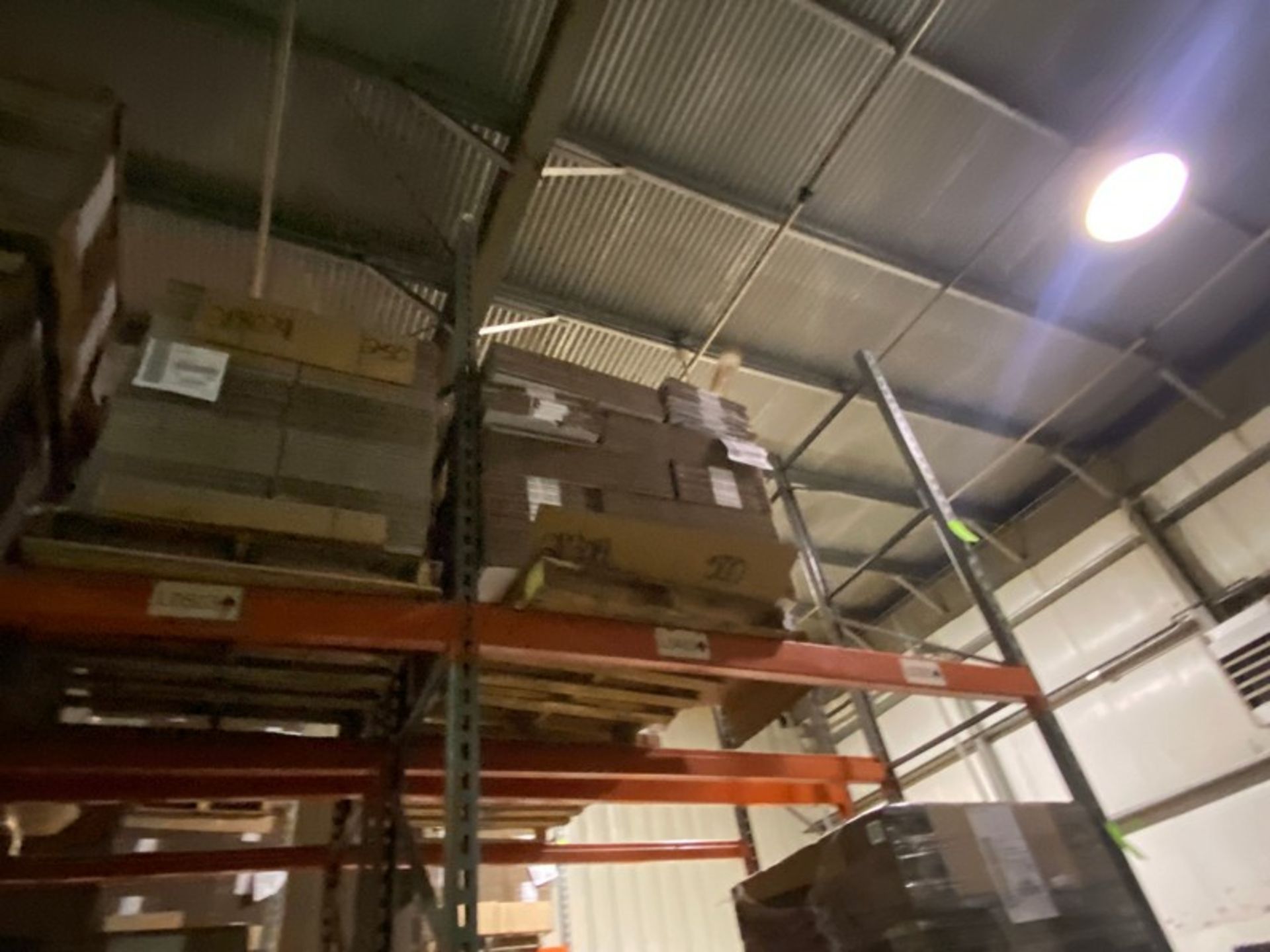 LOT OF ASSORTED CORRIGATED, CONTENTS OF TOP SHELF OF PALLET RACKING (LOCATED IN HERMITAGE, PA) - Bild 8 aus 8