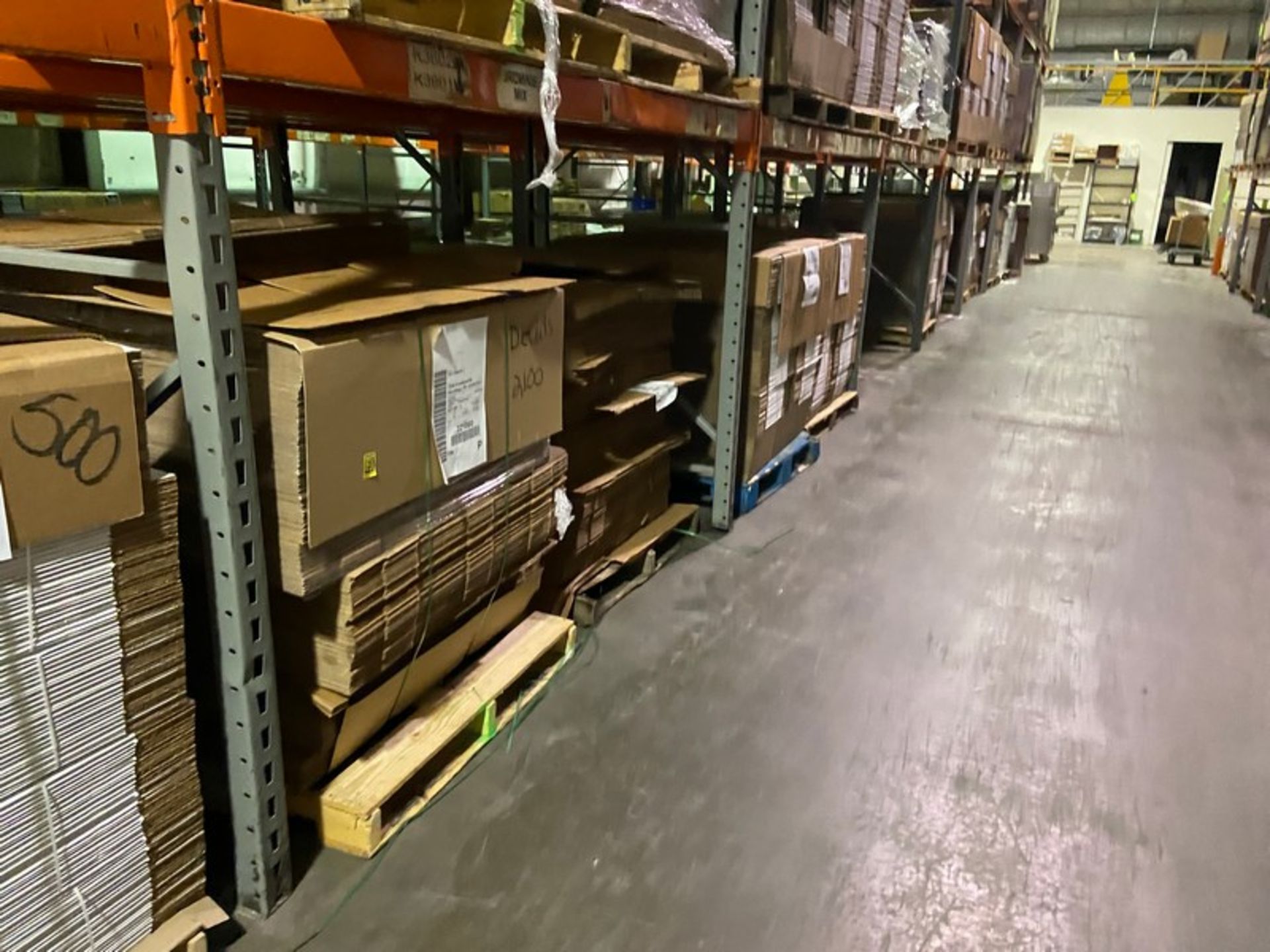LOT OF ASSORTED CORRIGATED, CONTENTS OF MIDDLE SHELF OF PALLET RACKING (LOCATED IN HERMITAGE, PA) - Image 9 of 10