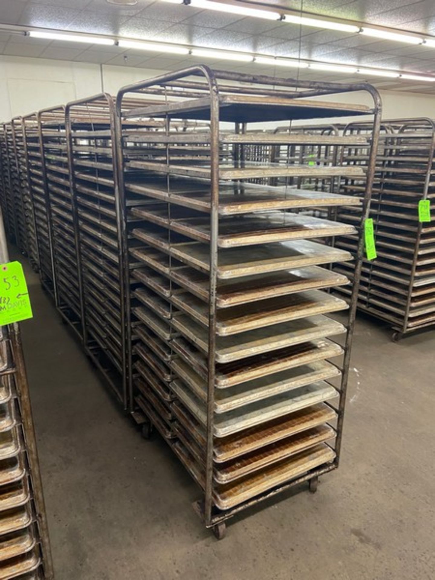 (9) PORTABLE DOUBLE SIDED BAKING PAN RACKS, MOUNTED ON CASTERS (LOCATED IN HERMITAGE, PA) - Bild 2 aus 4