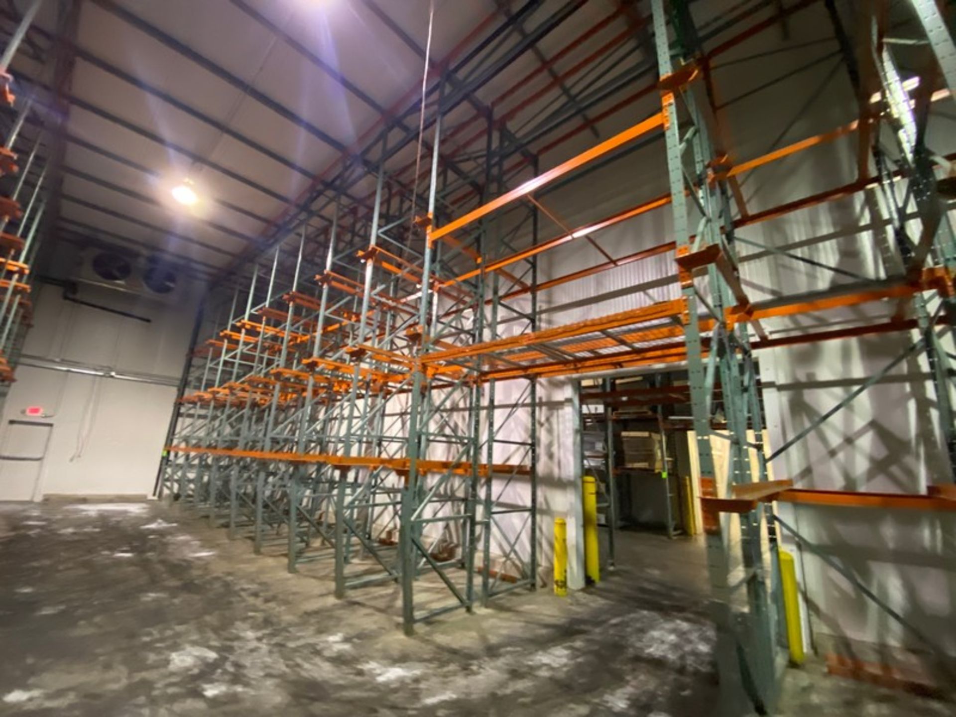 11-SECTIONS OF 2-HIGH DRIVE IN PALLET RACKING, WITH UPRIGHTS & DRIVE IN SHELVING UNITS (LOCATED IN H - Bild 2 aus 3