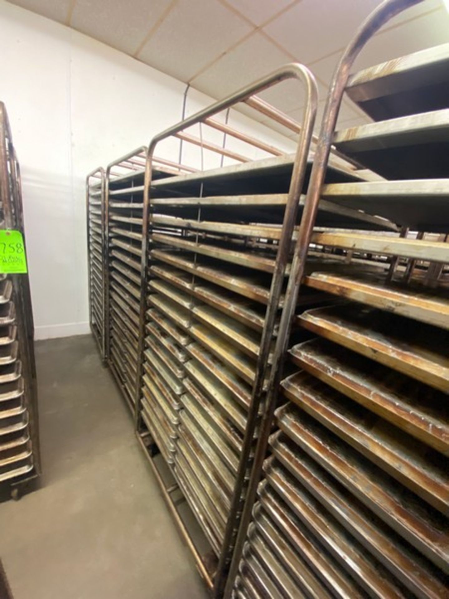 (4) PORTABLE DOUBLE SIDED BAKING PAN RACKS, MOUNTED ON CASTERS (LOCATED IN HERMITAGE, PA) - Bild 3 aus 3