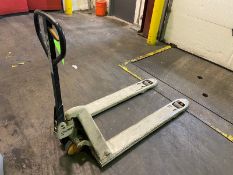 CROWN HYDRAULIC PALLET JACK (LOCATED IN HERMITAGE, PA)