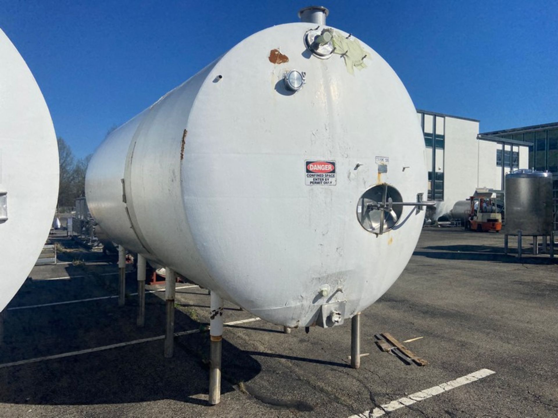 Sprinkman Corp. Aprox. 7,100 Gal. Horizontal Jacketed Tank, S/N 80-8336, Overall Length: Aprox. 14 - Image 3 of 8