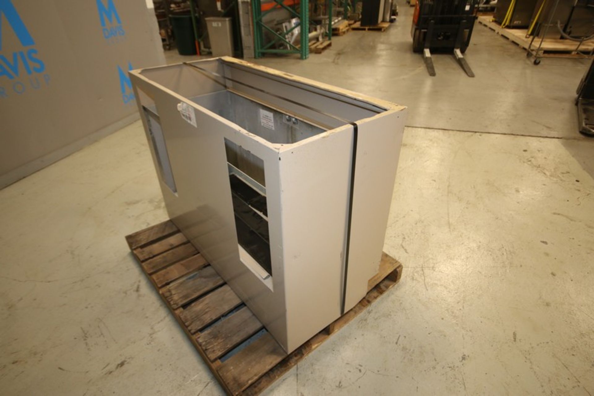 4' L x 22" W x 35" H Steel Lab Cabinet, (2) Door - Image 2 of 3
