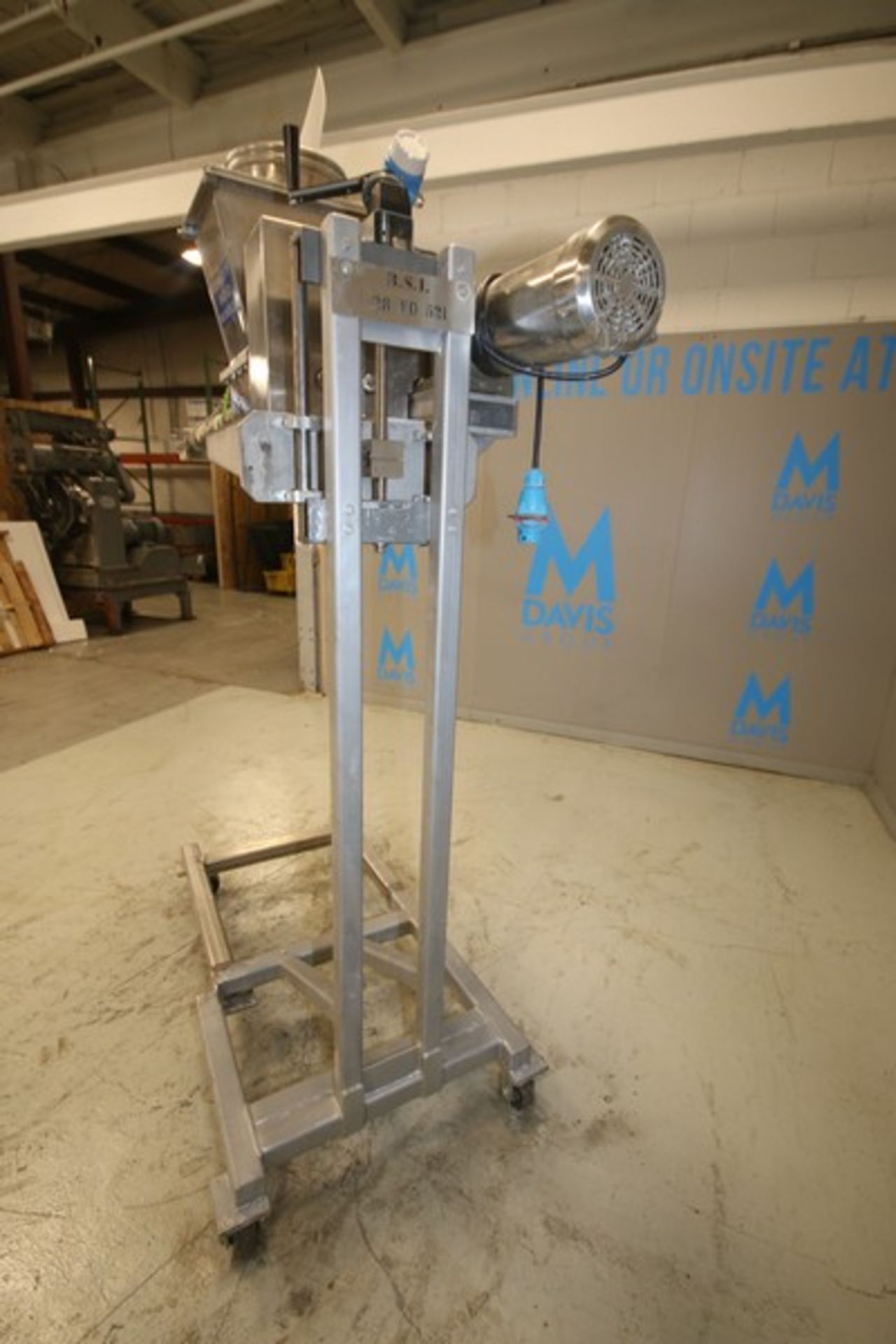 S/S Flour Duster, with 48" Long Manifold, 15" x 10" x 12'" D S/S Hopper, 1.5/1 hp, 1740/1440 rpm, - Image 3 of 7