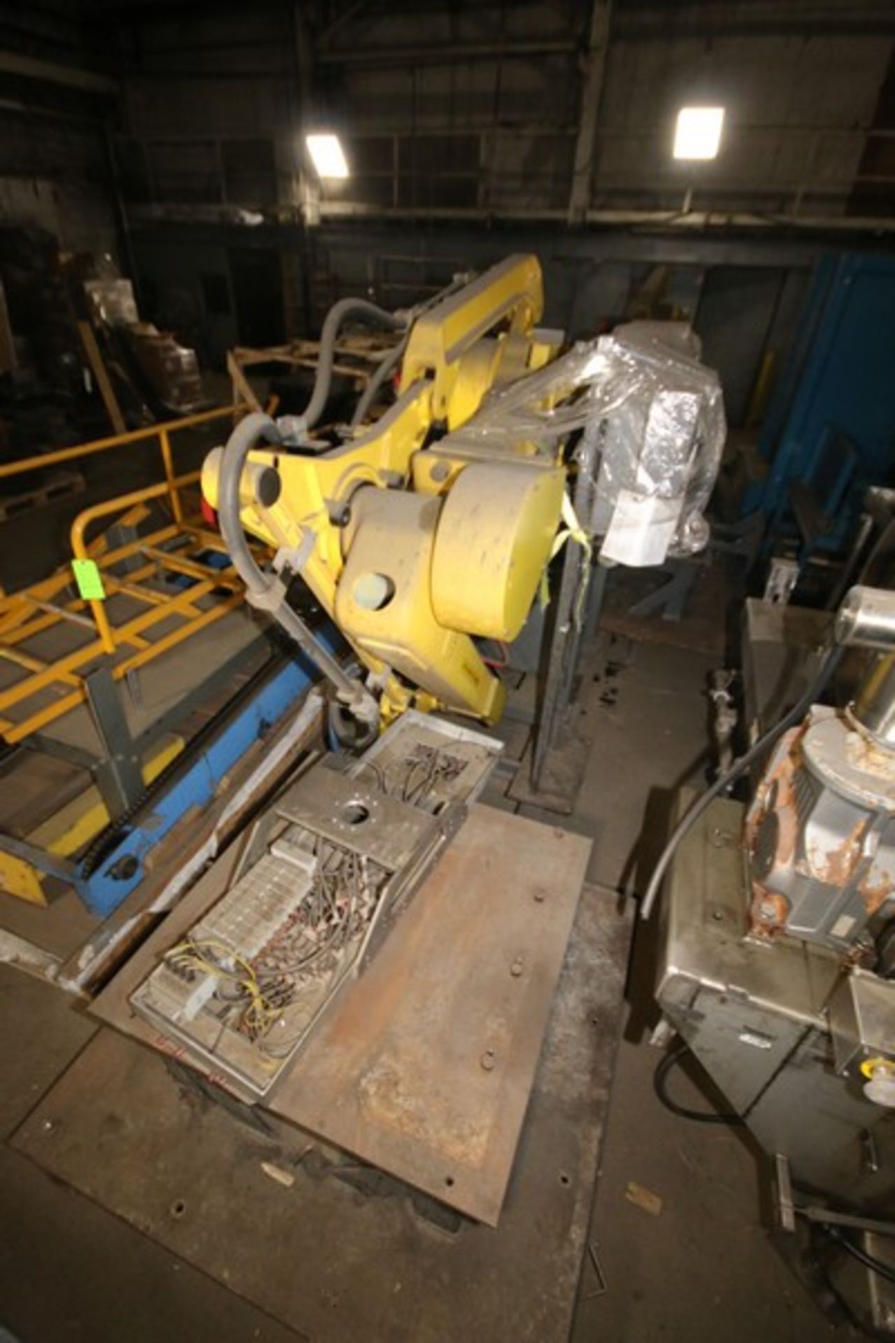 Fanuc Robot, Model M10i HS, with Controller, Mounted on I Beam Frame, with Security Fence(INV#88362) - Image 4 of 8