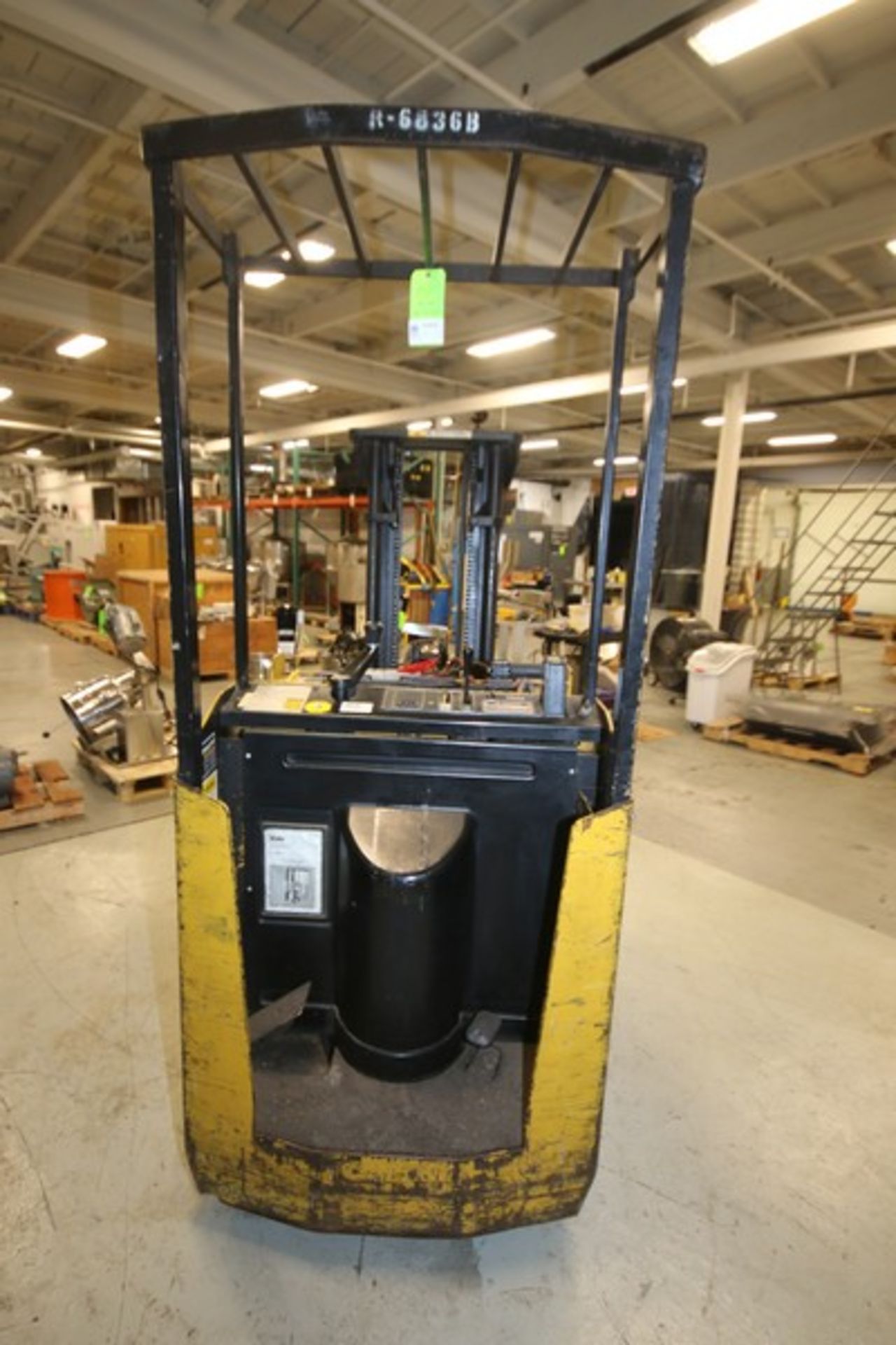 Yale 3,000 lb 24 Volt Stand Up Electric Forklift, Model ESCO30ABN24TE077 SN A824N06856v, 172" Max - Image 3 of 7
