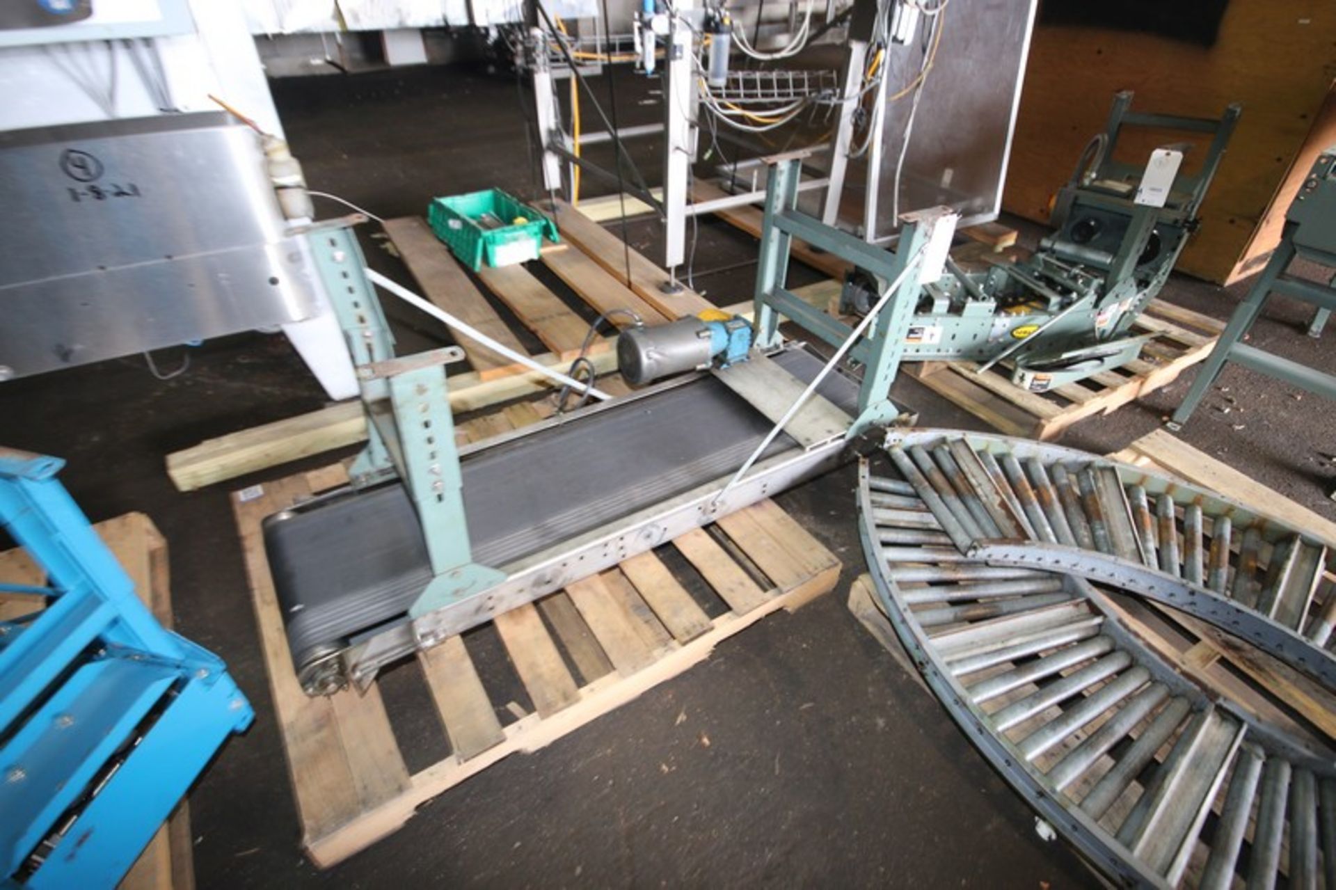 Lot of (4) Sections of Hytrol Skate & Belt Conveyor Sections, Includes (2) 5' L x 13" W Turns & ( - Image 4 of 5