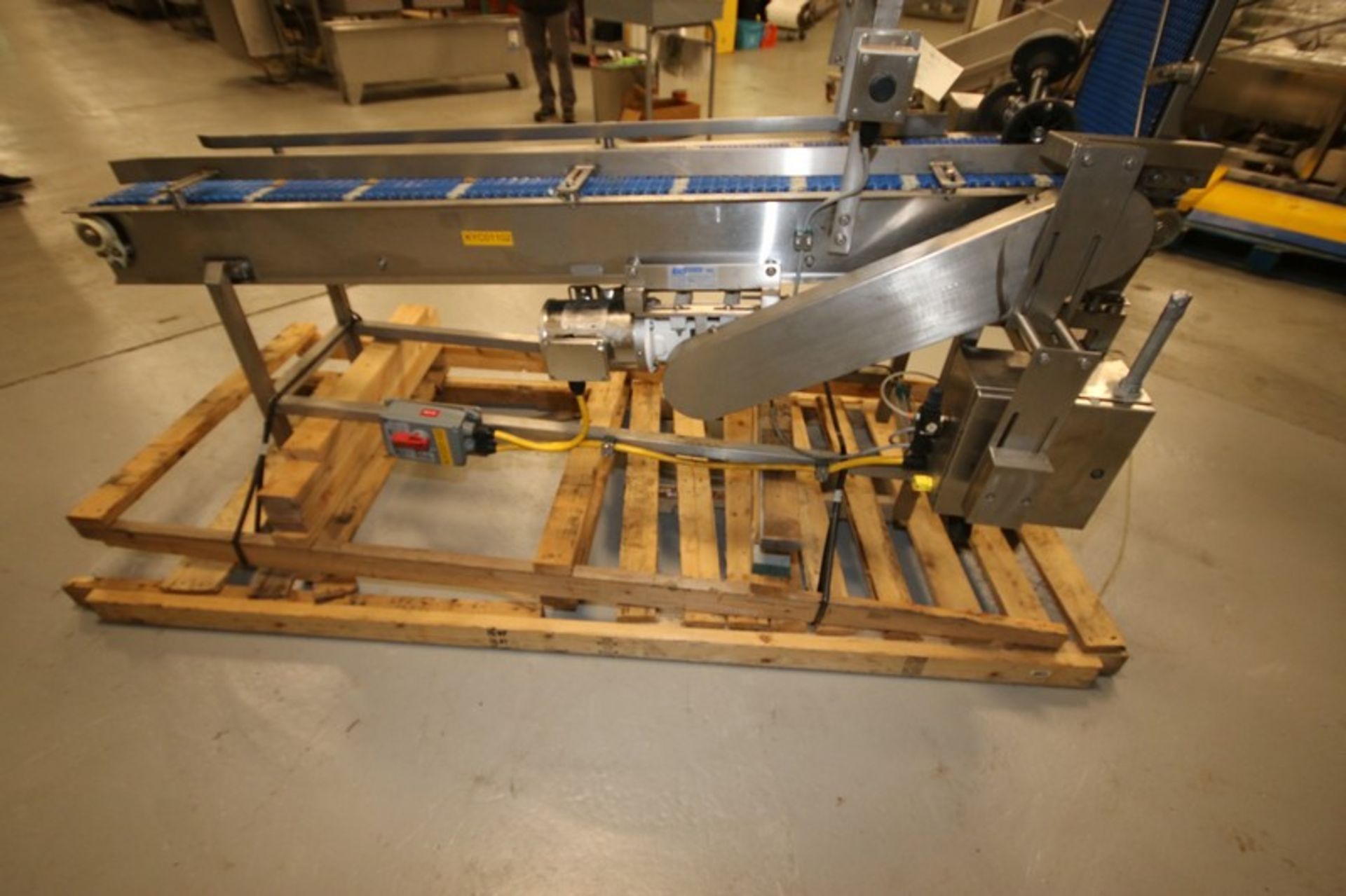 Line Source S/S Inclined Conveyor, M/N CV8016, S/N L02047, Overall Dims.: Aprox. 7 ft L x 12" W x - Image 7 of 11