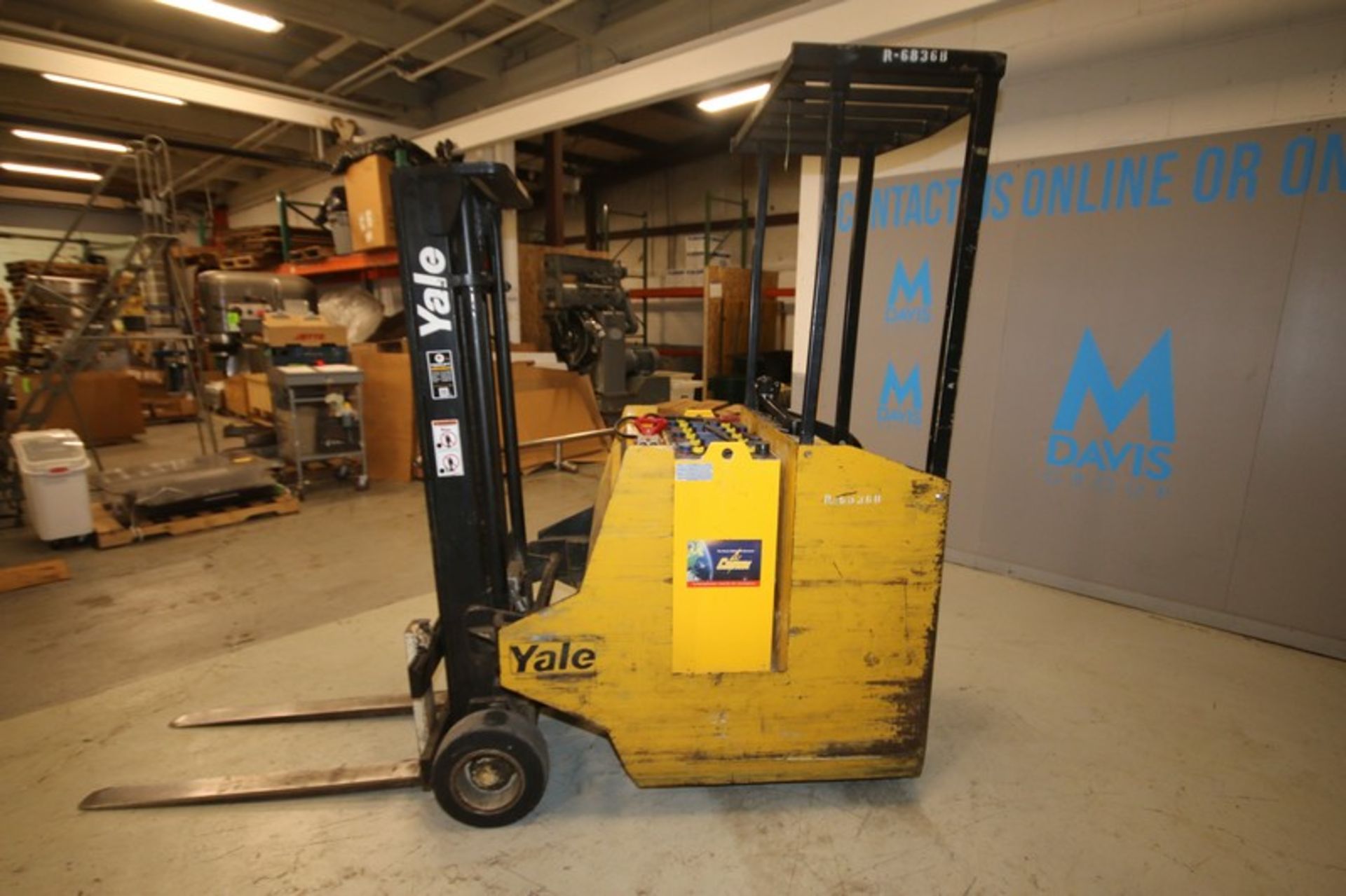 Yale 3,000 lb 24 Volt Stand Up Electric Forklift, Model ESCO30ABN24TE077 SN A824N06856v, 172" Max - Image 4 of 7
