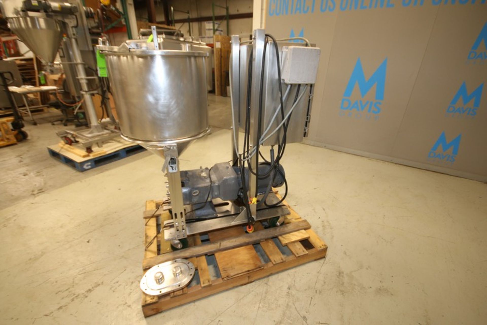 Waukesha Portable Positive Displacement Pump, Model 060, SN 271655 with 2.5 L CT Head, Baldor 5 hp / - Image 4 of 10