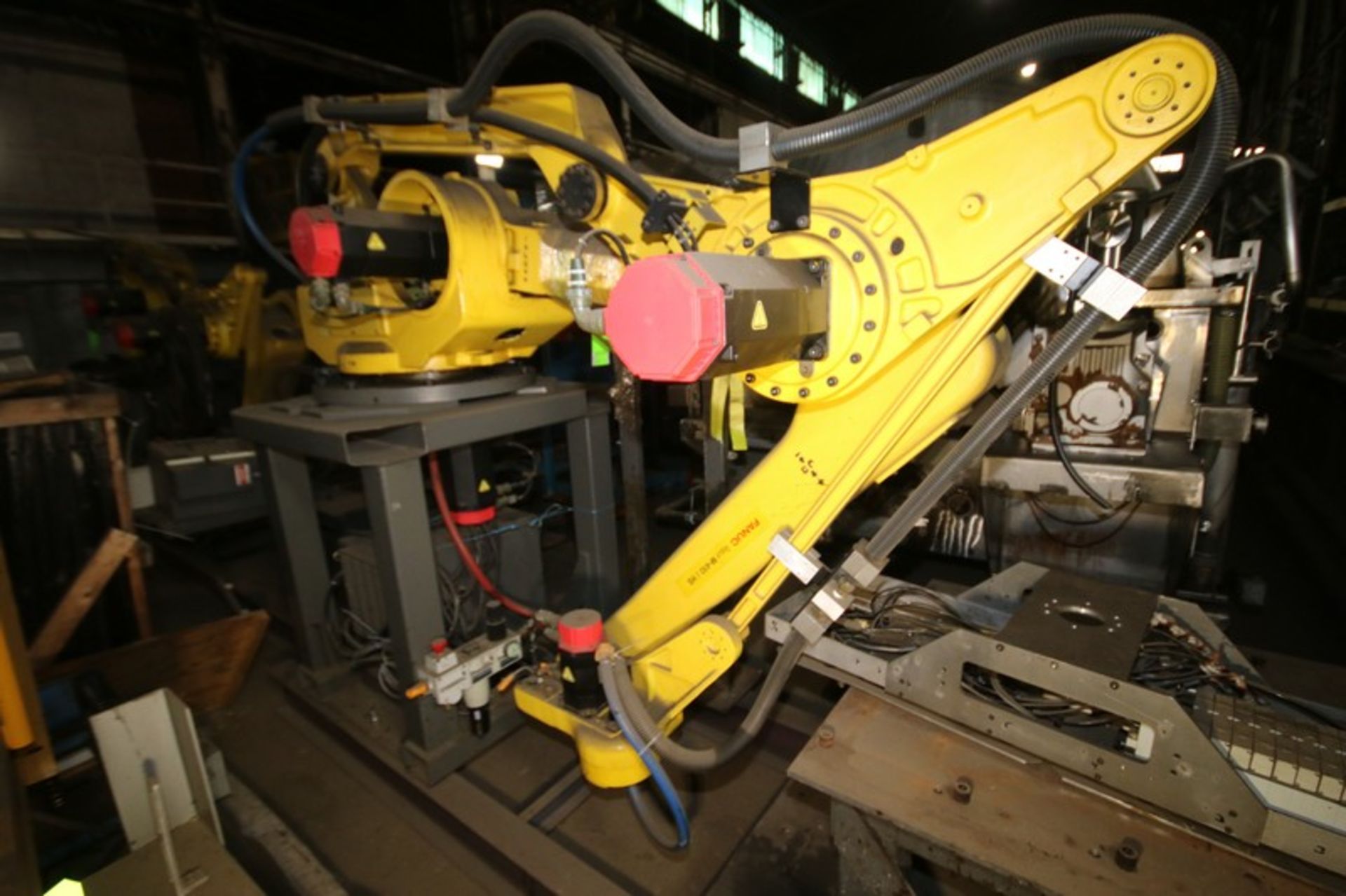 Fanuc Robot, Model M10i HS, with Controller, Mounted on I Beam Frame, with Security Fence(INV#88362) - Bild 3 aus 8