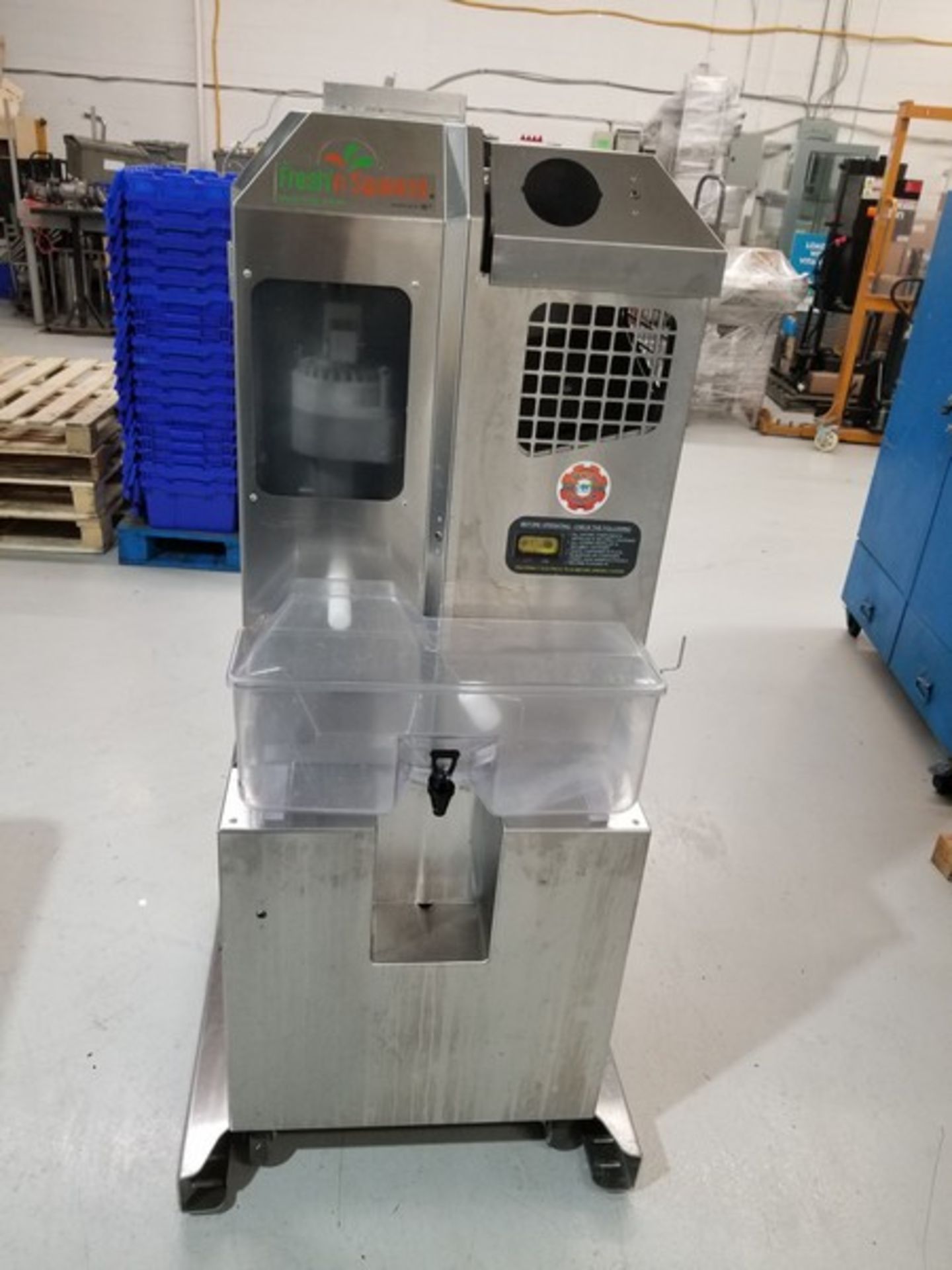 JBT automatic "Fresh n Squeeze" citrus press 120v M#pos-1 73009512 (Located Mississauga, Ontario,