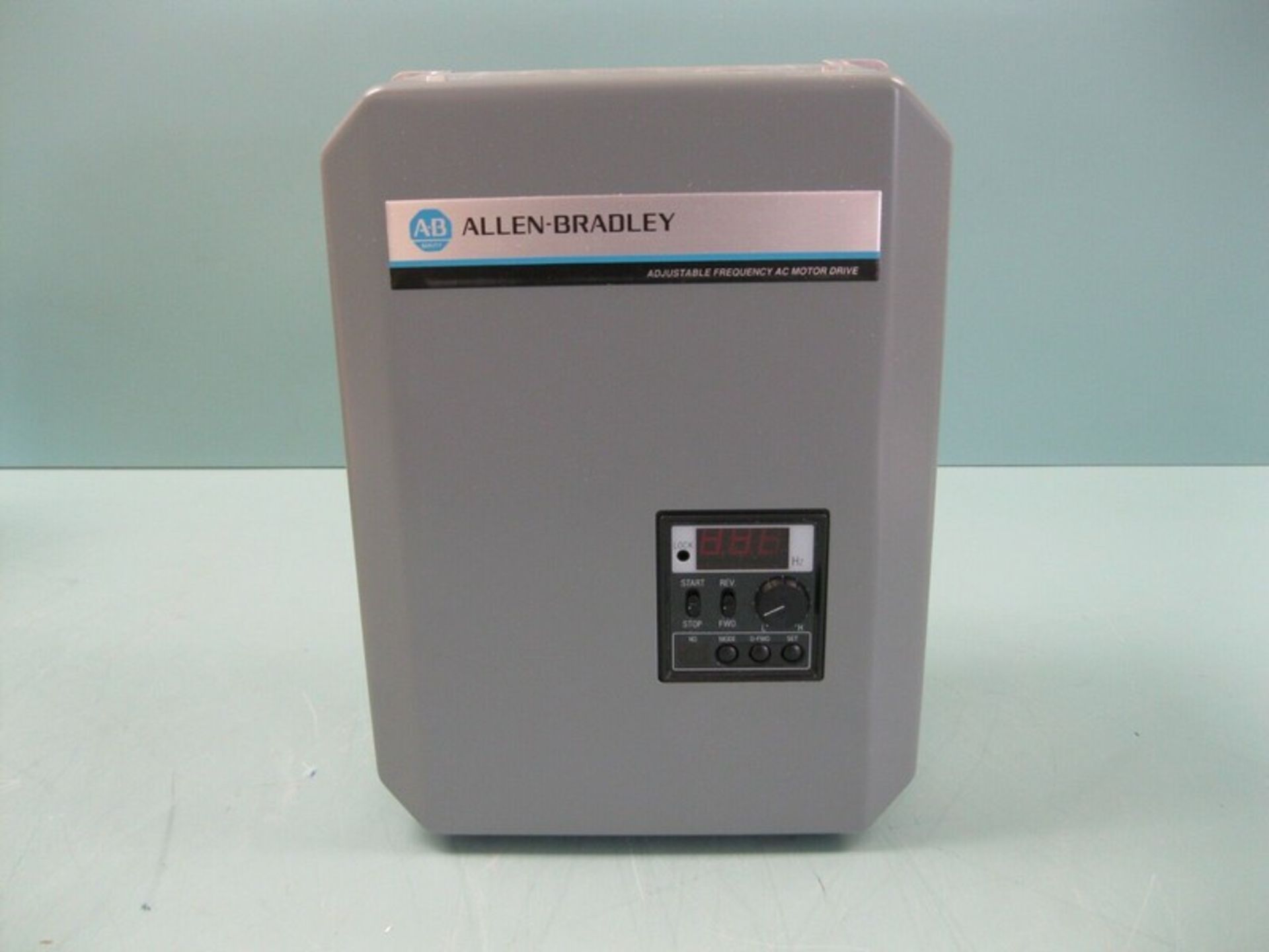 Allen-Bradley 1333-CAA Adjustable Frequency AC Drive 5 HP NEW (Located Springfield, NH)(Handling Fee - Image 2 of 6