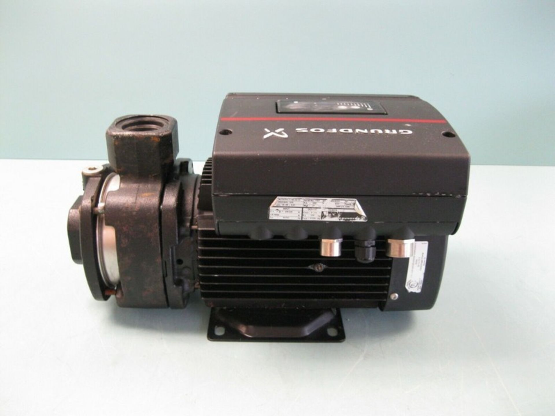 1-1/2" NPT Grundfos CME10-2 Cast Iron End Suction Pump 3 HP Motor (Located Springfield, NH)(Handling