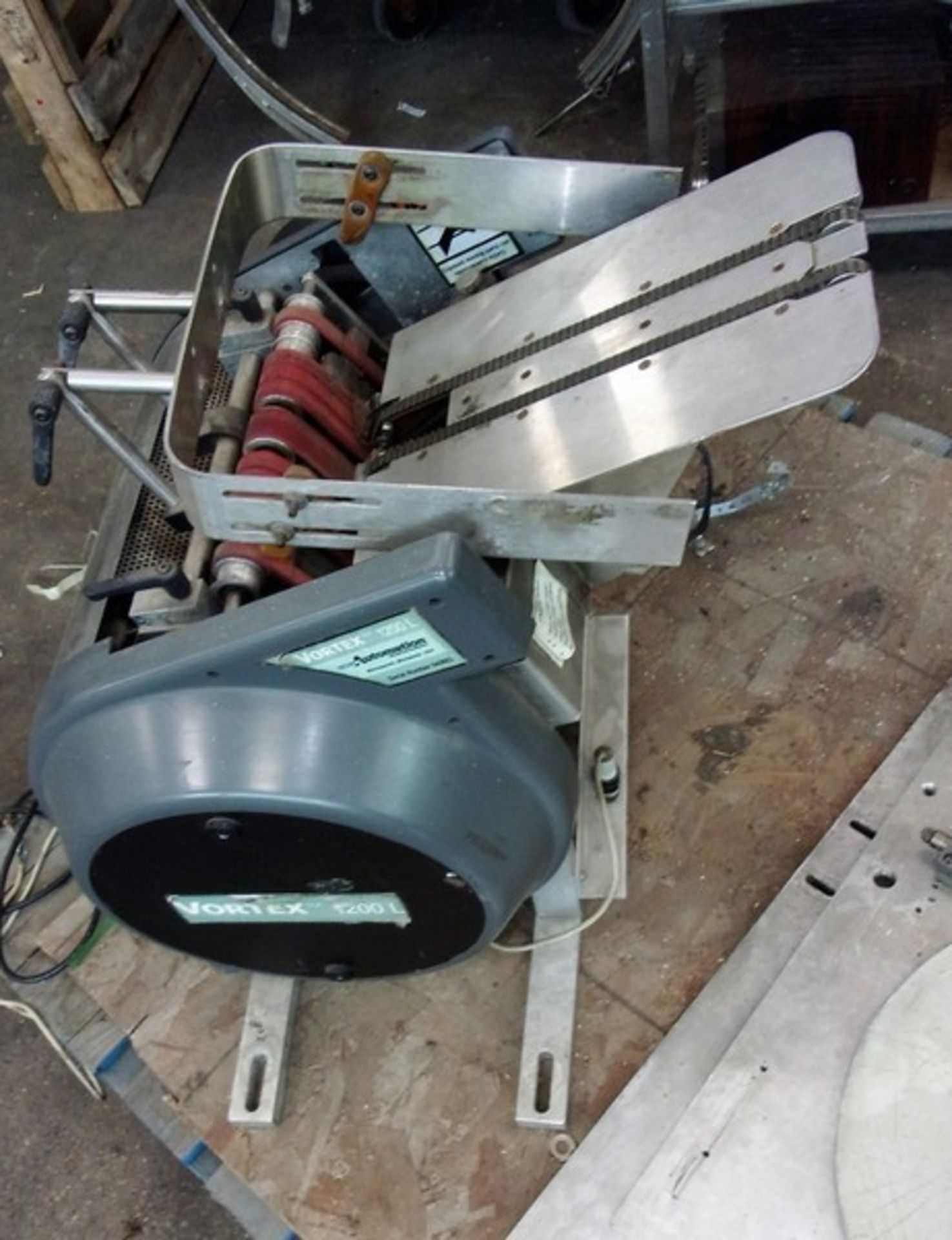 Vortex Inline Automation Auto Adjusting Friction Feeder, Model 1200L, S/N 040803, Unit was last used - Image 3 of 8
