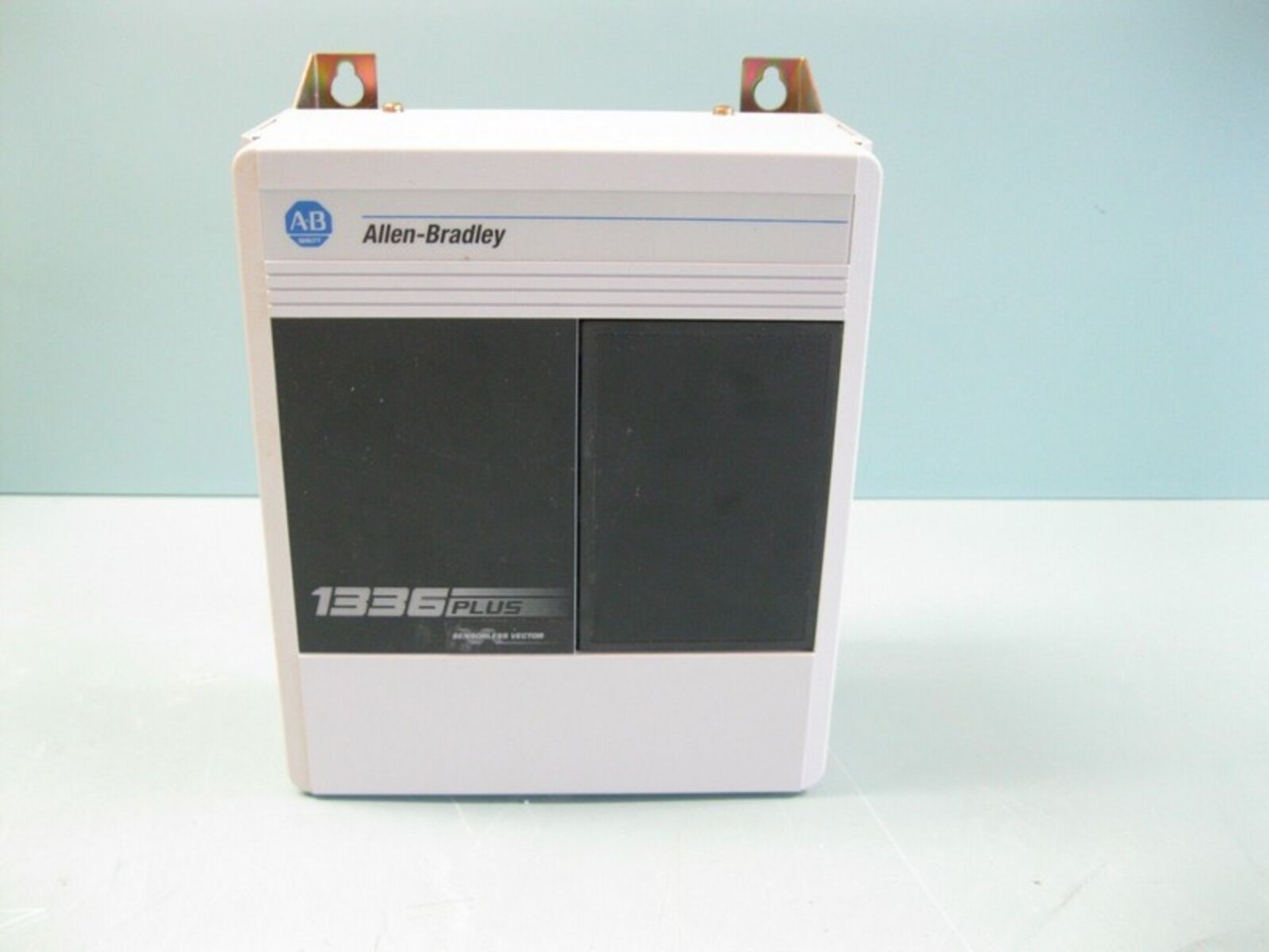 Allen-Bradley 1336S-BRF05 Adjustable Frequency 0.5 HP AC Drive (Located Springfield, NH)(Handling - Image 2 of 9