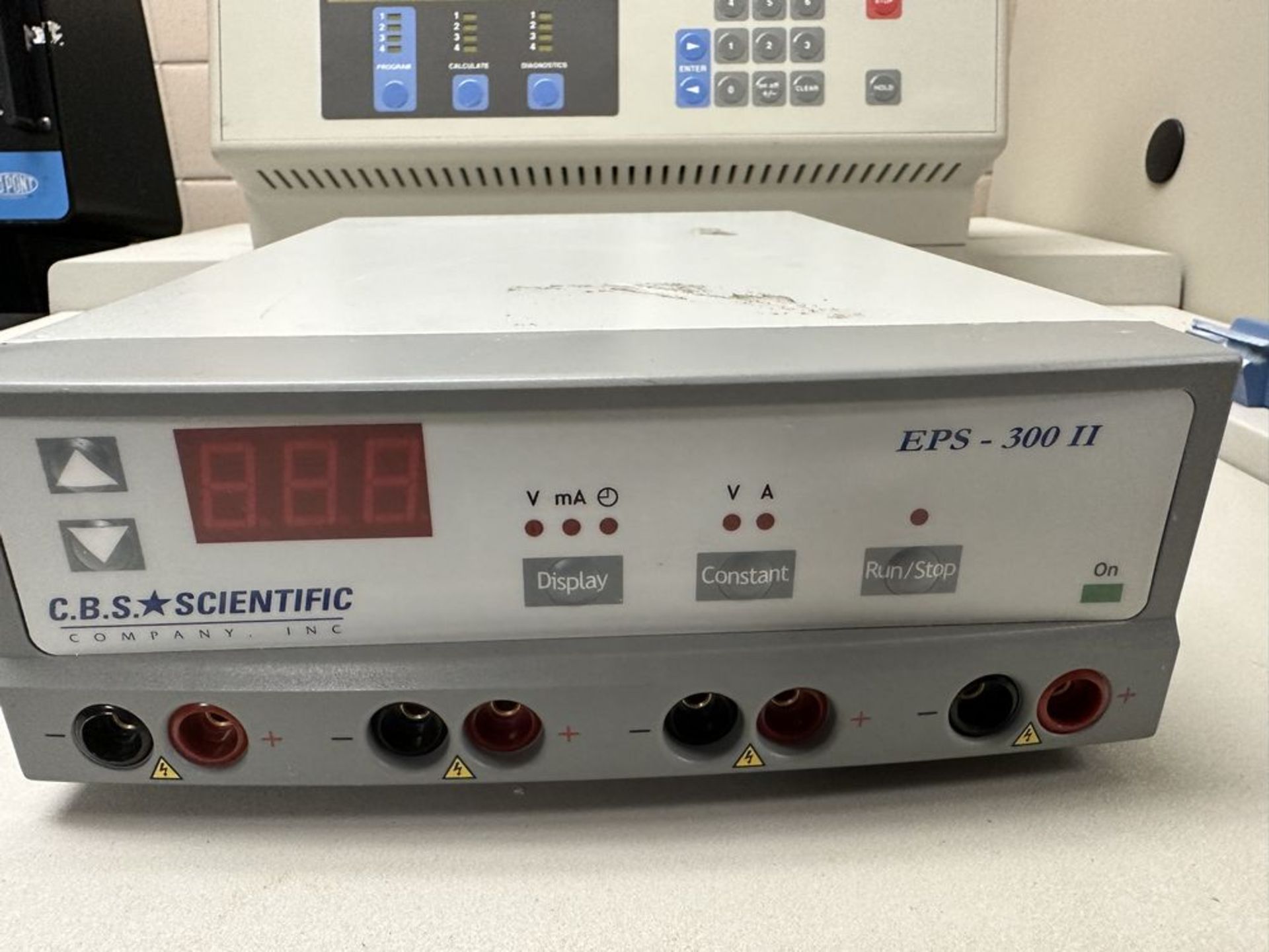 CBS EPS-300 II Electrophoresis Power Supply (LOCATED IN MIDDLETOWN, N.Y.)-FOR PACKAGING & SHIPPING - Image 2 of 3