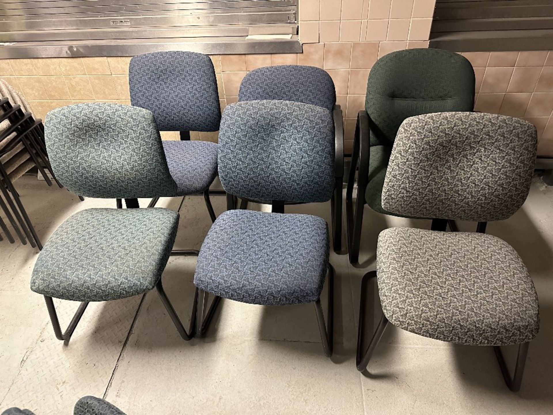 6 Pcs Office Chairs Assorted (LOCATED IN MIDDLETOWN, N.Y.)-FOR PACKAGING & SHIPPING QUOTE, PLEASE
