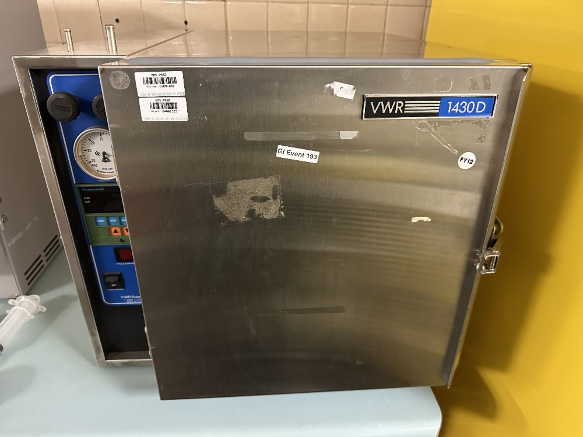 VWR 1430d Vacuum Oven (LOCATED IN MIDDLETOWN, N.Y.)-FOR PACKAGING & SHIPPING QUOTE, PLEASE CONTACT