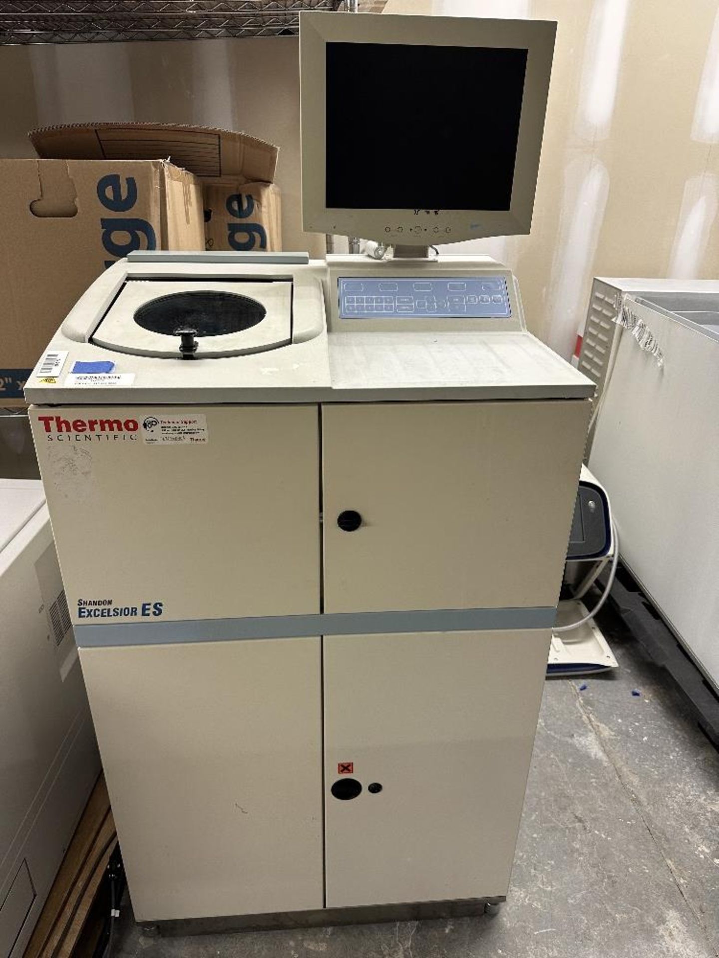 Thermo Scientific Excelsior ES Tissue Processor (LOCATED IN MIDDLETOWN, N.Y.)-FOR PACKAGING &