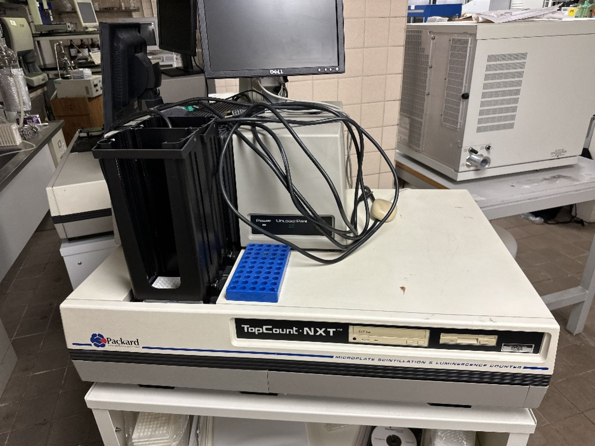 Packard TopCount NXT A99120 Microplate Scintillation (LOCATED IN MIDDLETOWN, N.Y.)-FOR PACKAGING &