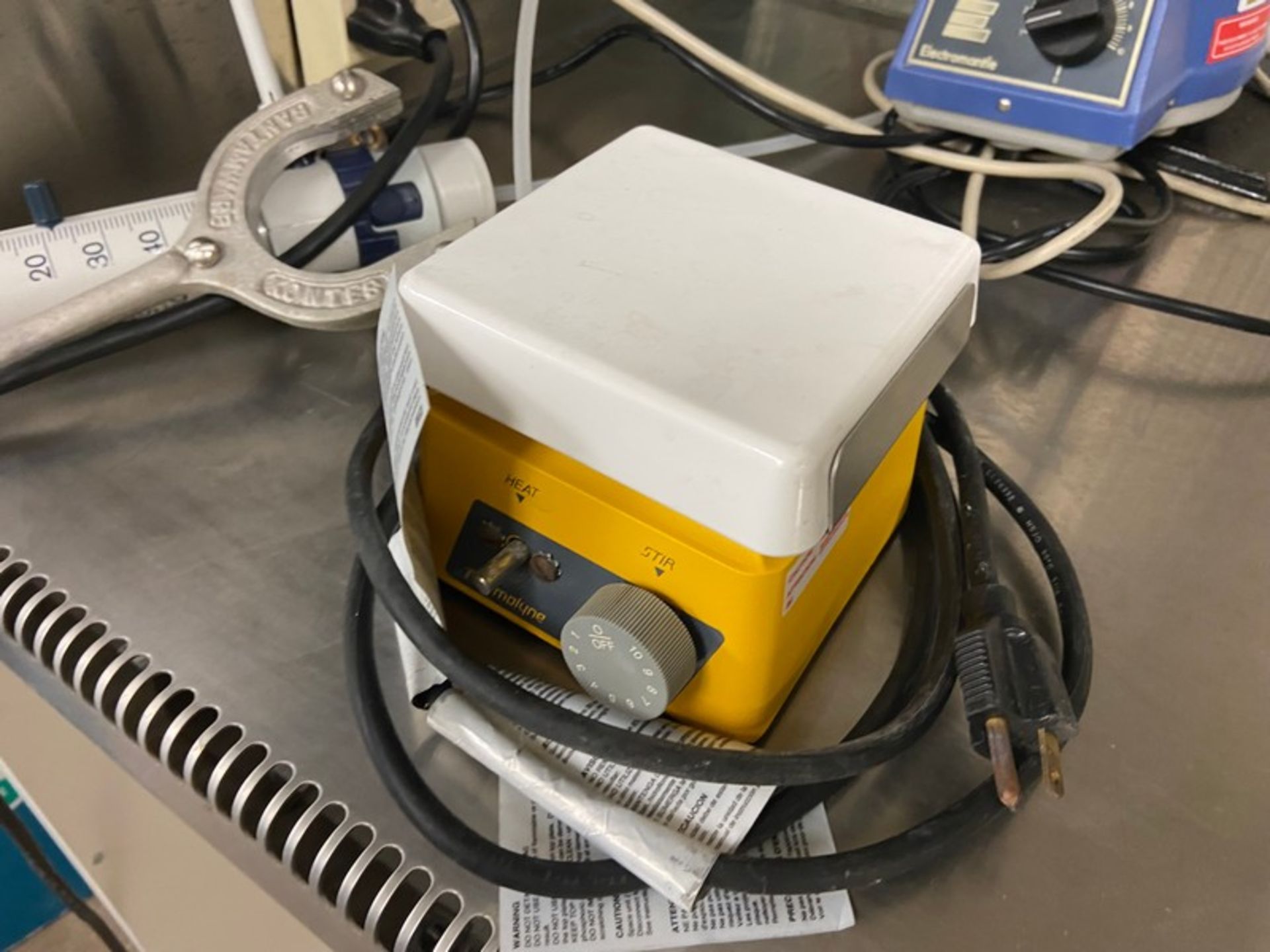 Thermolyne Hot Plate, with PowerCord (LOCATED IN MIDDLETOWN, N.Y)-FOR PACKAGING & SHIPPING QUOTE,