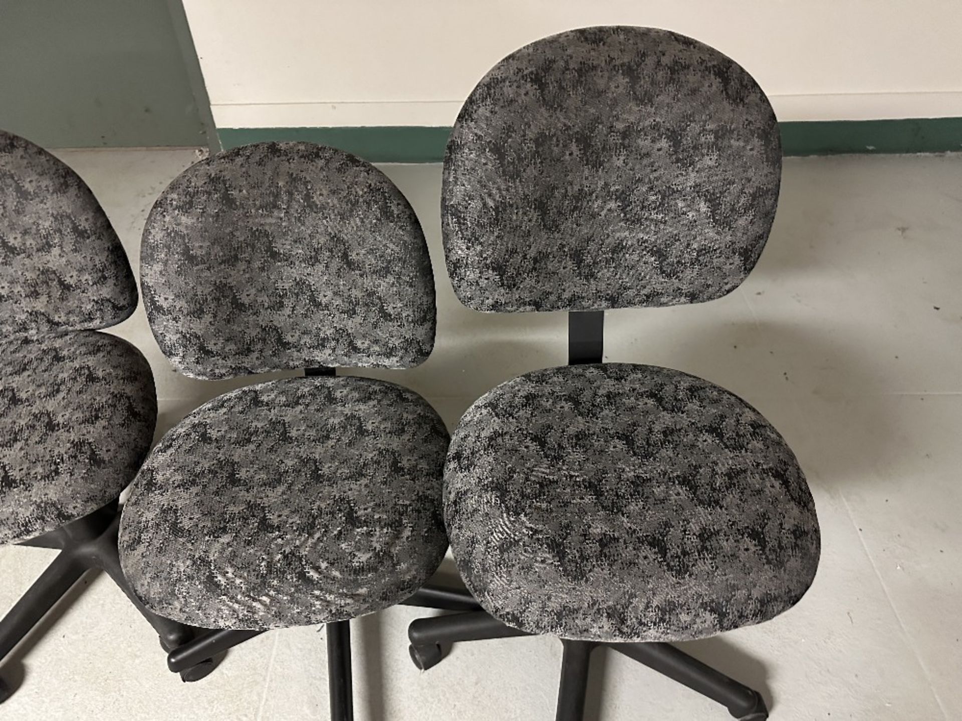 3 Pcs Office Chairs Assorted (LOCATED IN MIDDLETOWN, N.Y.)-FOR PACKAGING & SHIPPING QUOTE, PLEASE - Image 2 of 3
