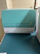 Thermo 374 Fluoroskan Ascent Microplate Reader (LOCATED IN MIDDLETOWN, N.Y.)-FOR PACKAGING &
