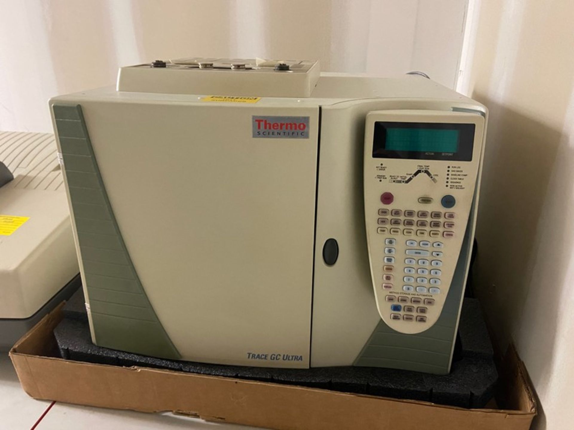 Thermo Scientific Mult-Channel Gas Chromatograph, M/N TRACE GC ULTRA, S/N 320080639 (LOCATED IN- - Image 2 of 6