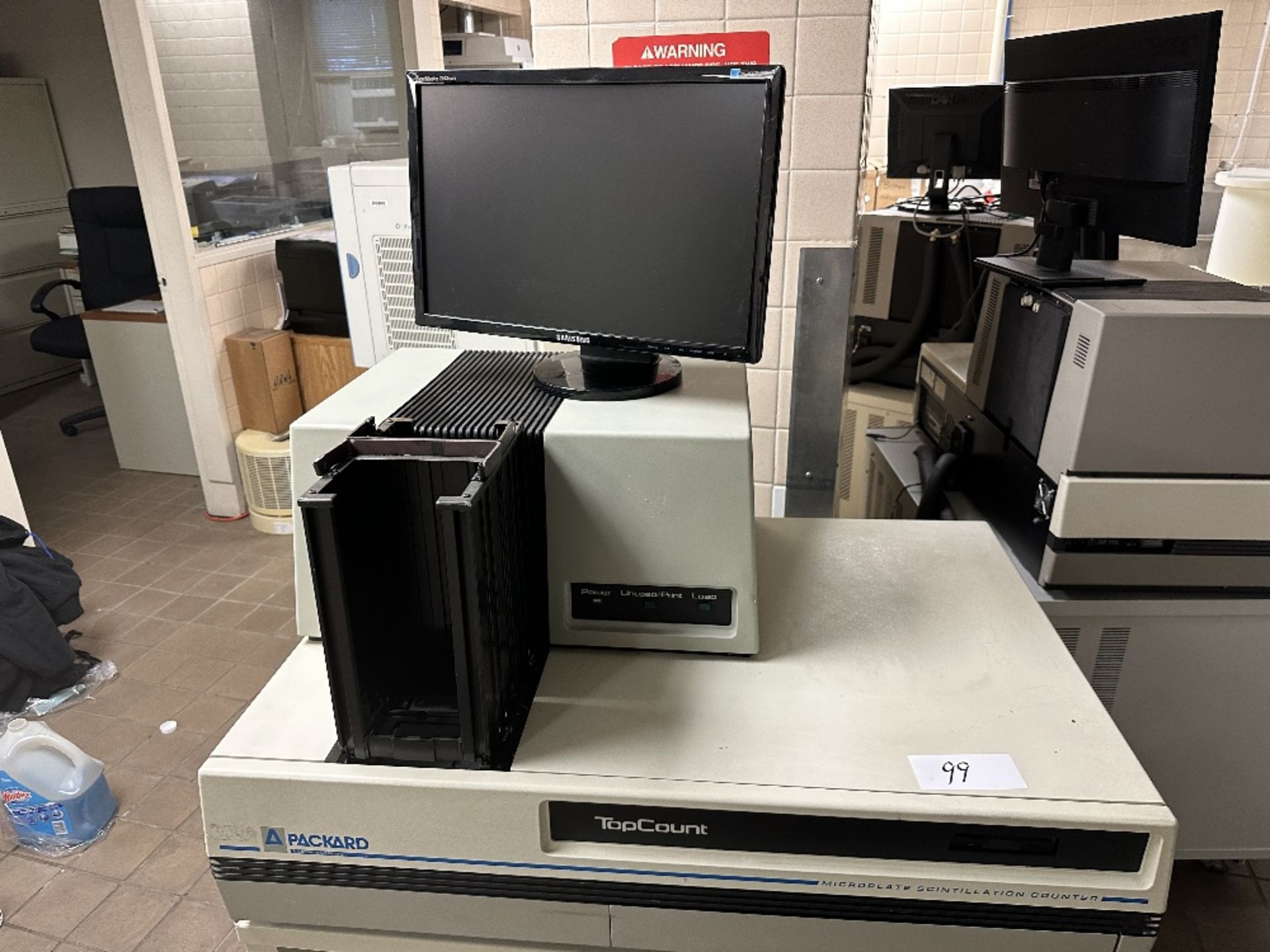 Packard TopCount A99120 Microplate Scintillation (LOCATED IN MIDDLETOWN, N.Y.)-FOR PACKAGING & - Image 5 of 11