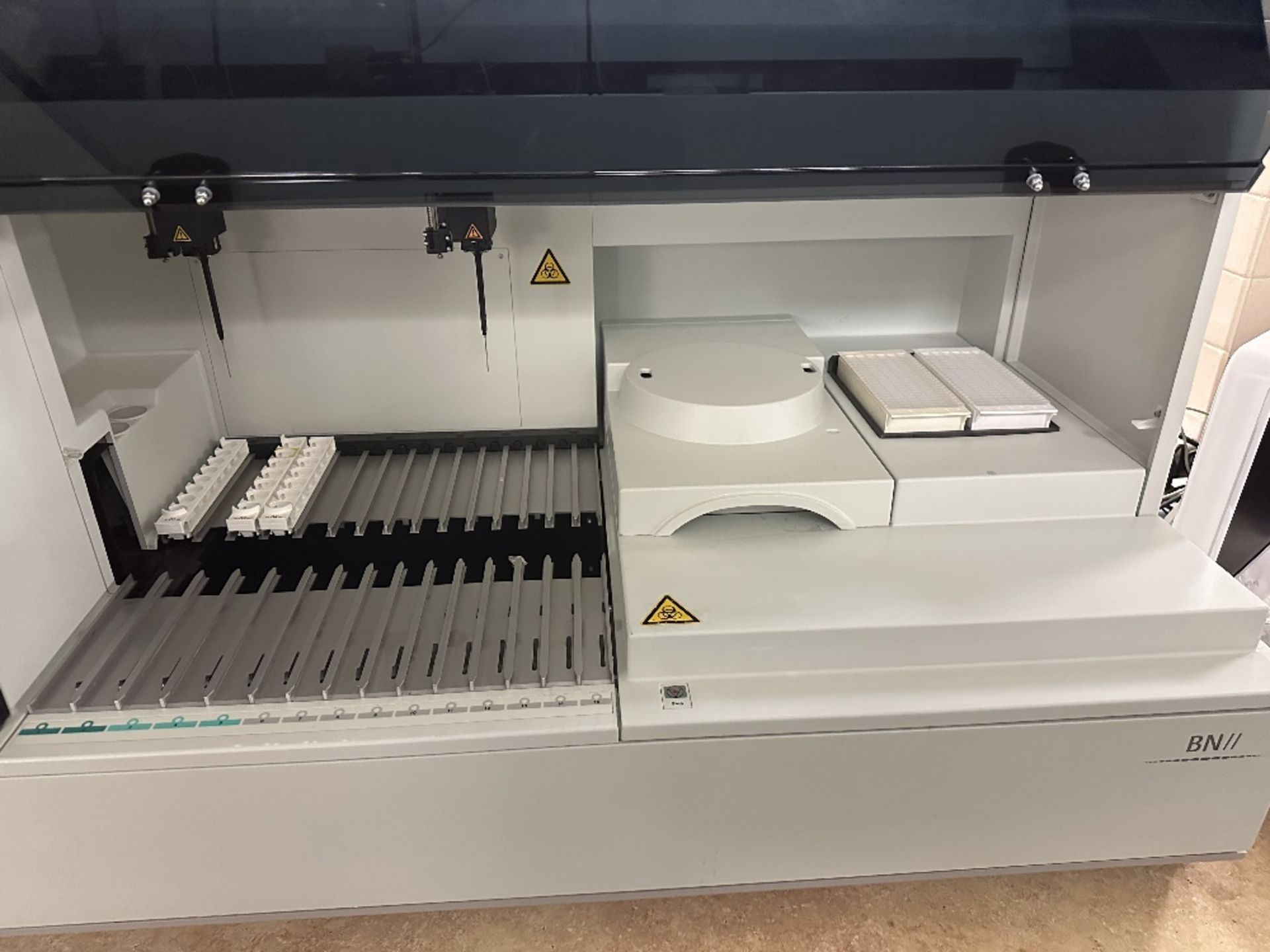 Siemens BN II System - Plasma Protein Testing (LOCATED IN MIDDLETOWN, N.Y.)-FOR PACKAGING & SHIPPING - Image 2 of 6